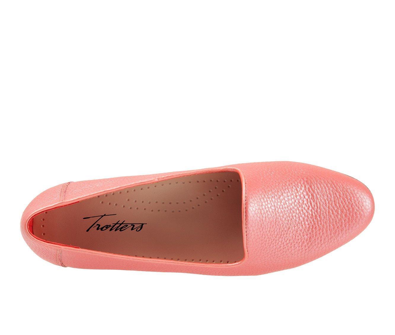 Women's Trotters Liz Tumbled Flats Product Image
