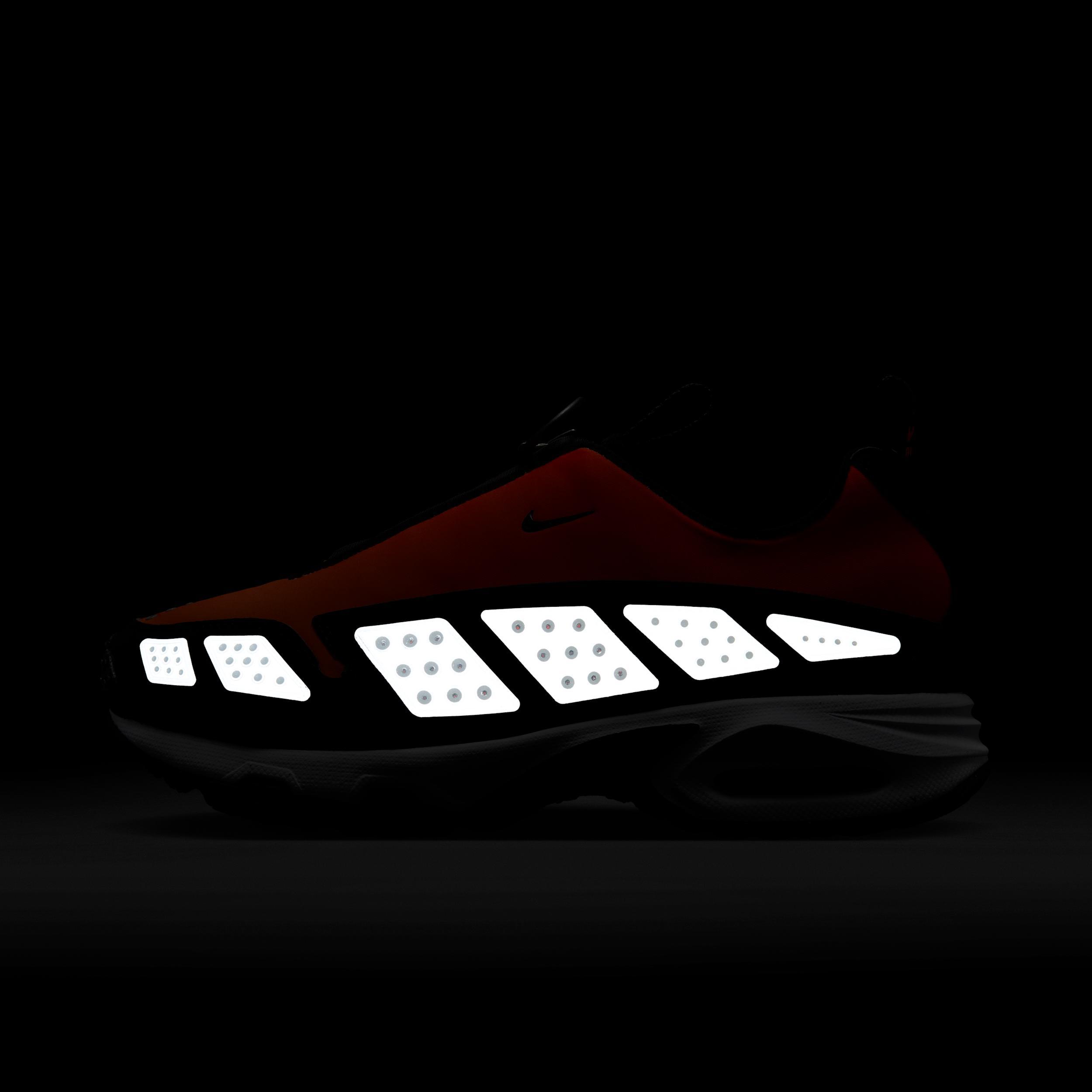 Nike Women's Air Max SNDR Shoes Product Image
