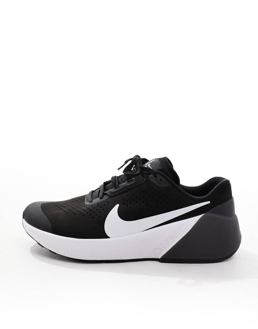 Nike Air Zoom sneakers in black and white Product Image