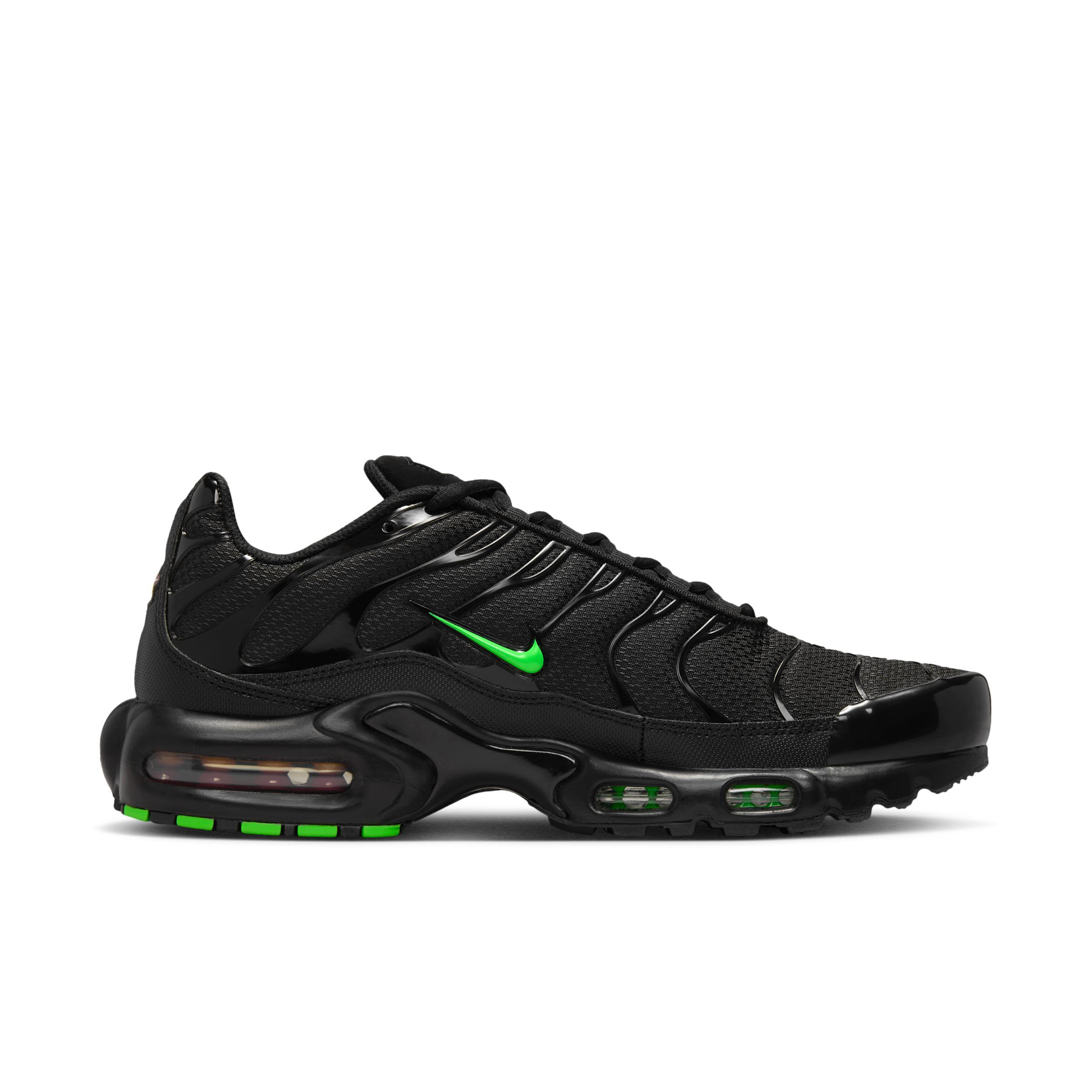 Nike Men's Air Max Plus Shoes Product Image