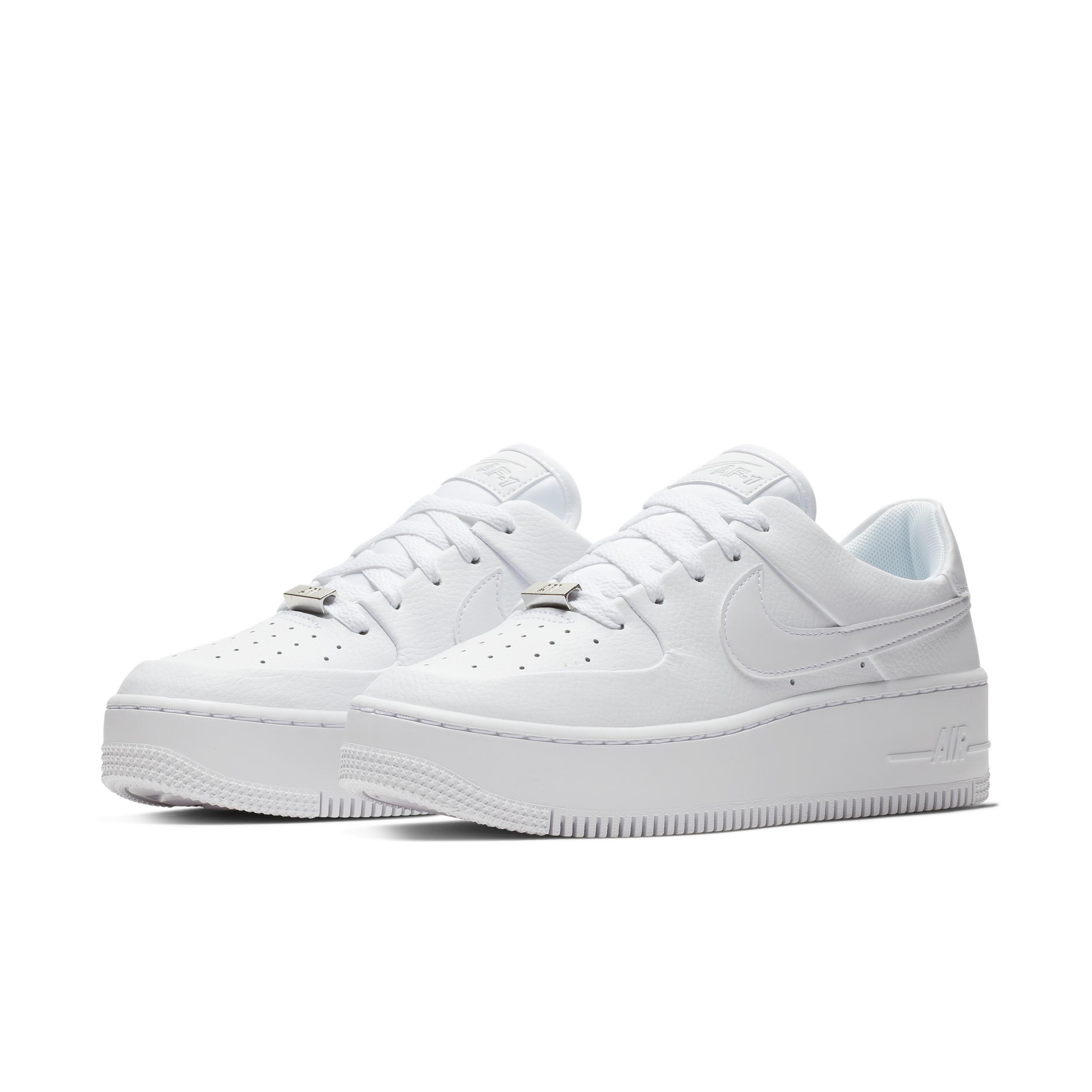 Nike Women's Air Force 1 Sage Low Shoes Product Image