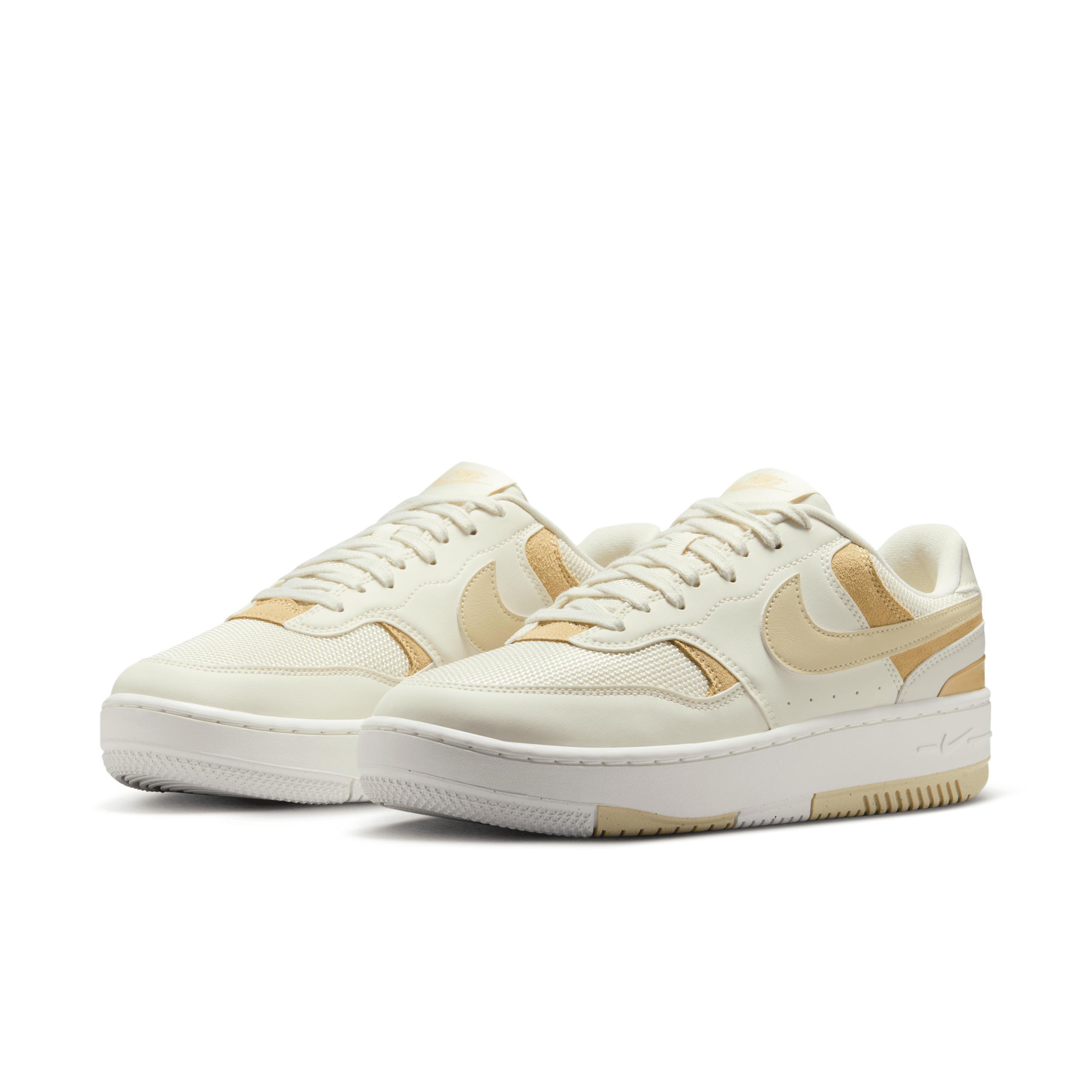 Nike Women's Gamma Force Shoes Product Image