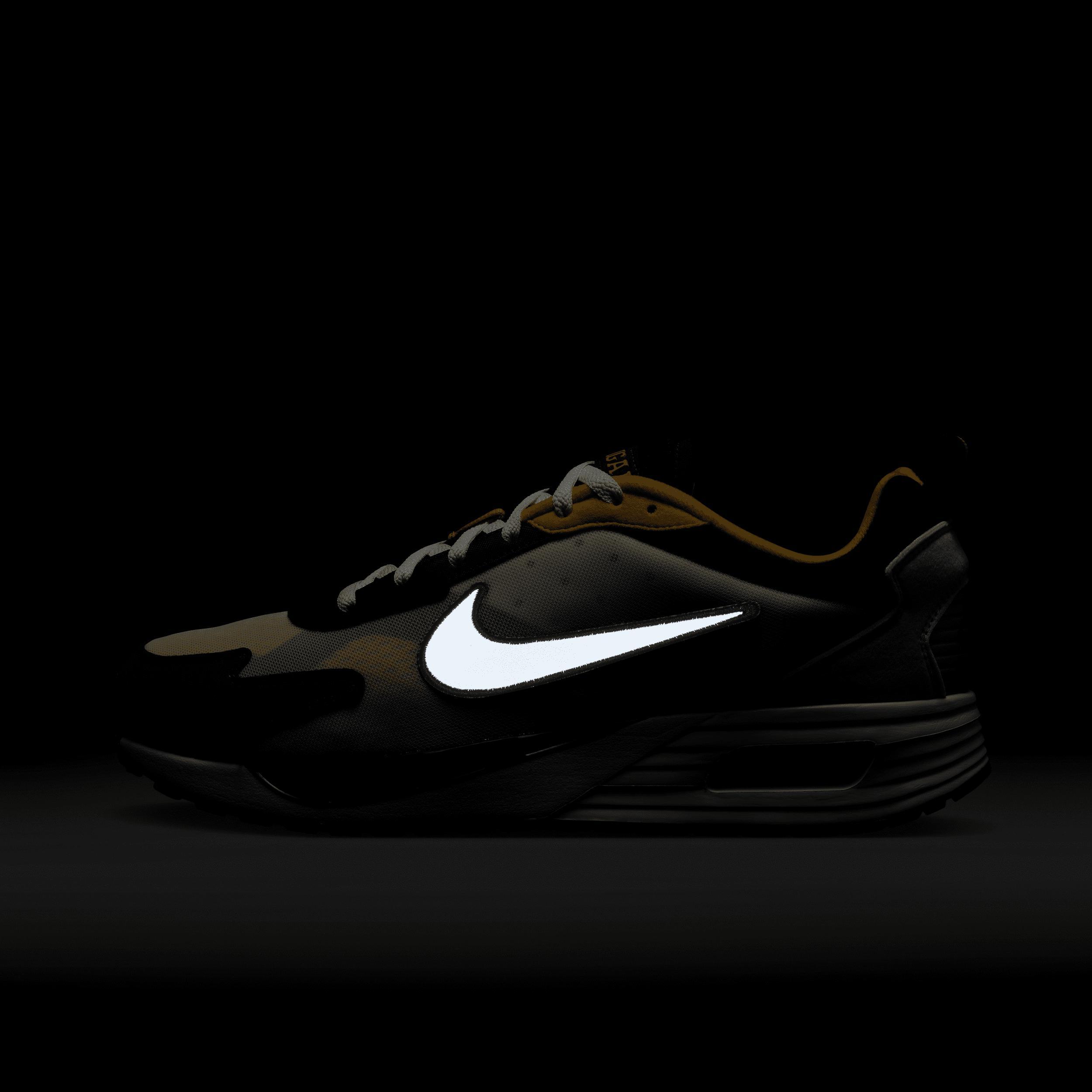 Michigan Nike Air Max Solo Men's Shoes Product Image