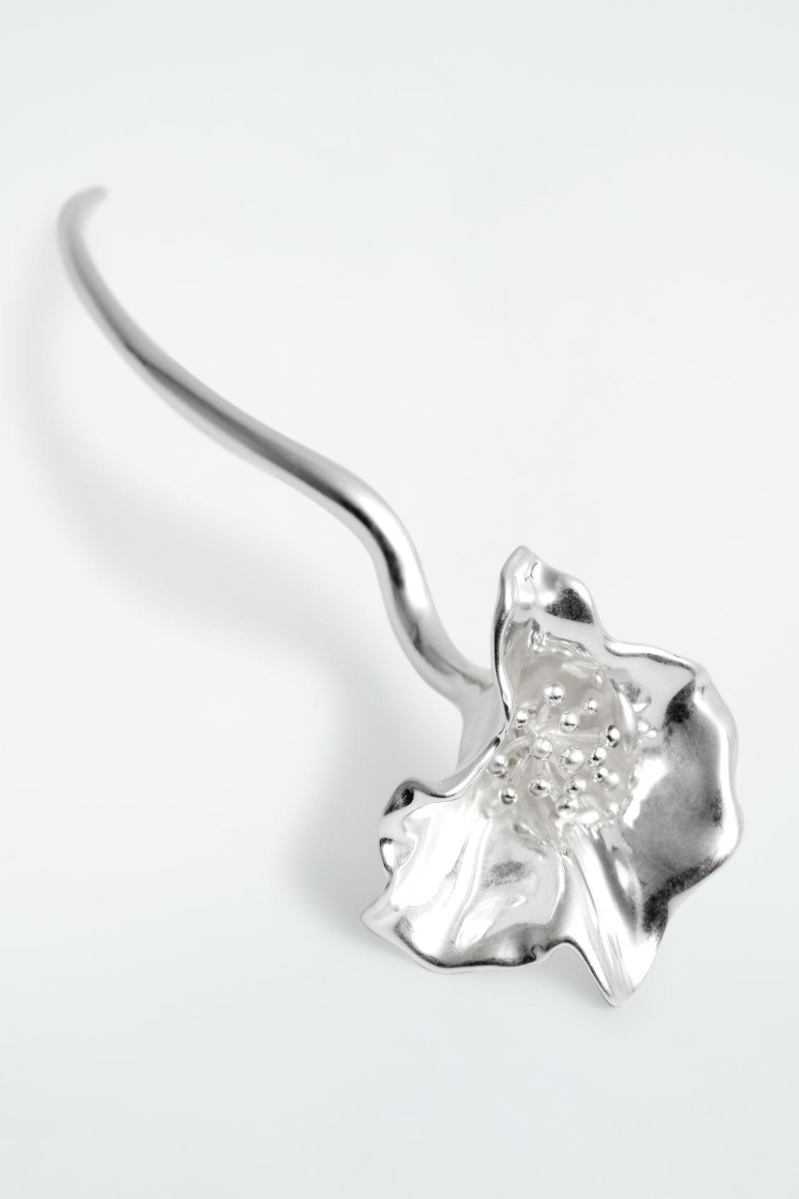 FLORAL HAIR PIN Product Image