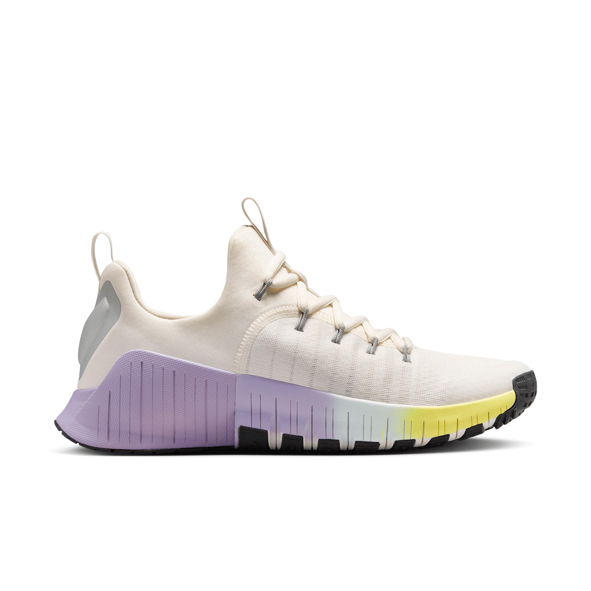 Nike Women's Free Metcon 6 SE Workout Shoes Product Image