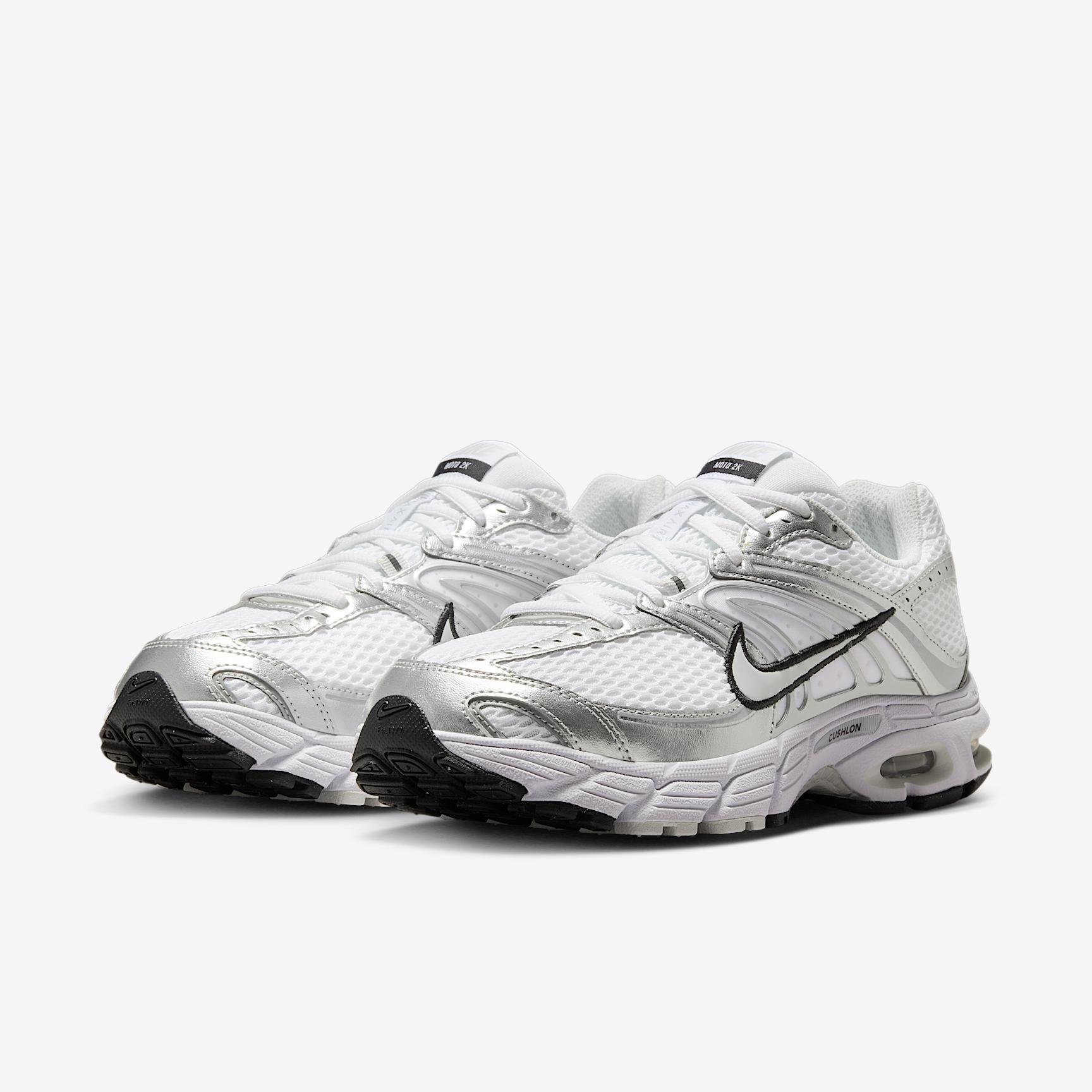 Nike Women's Air Max Moto 2K Shoes Product Image
