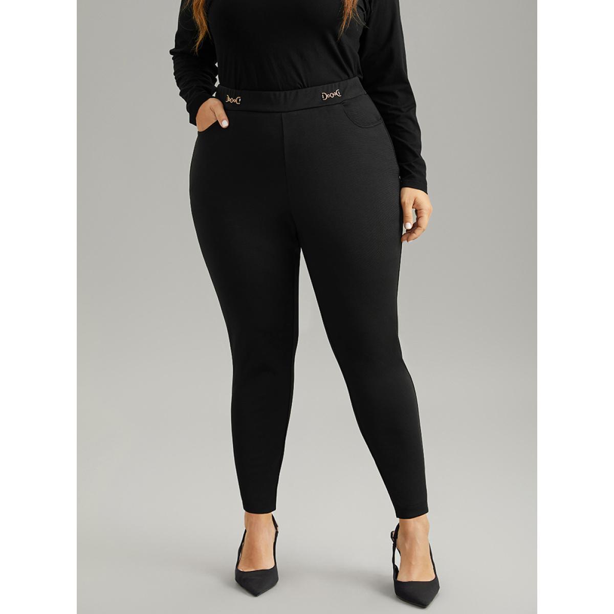 Plus Size Plain Buckle Detail Slant Pocket Pants Women Black Elegant Skinny High Rise Dailywear Pants BloomChic 28/5X Product Image