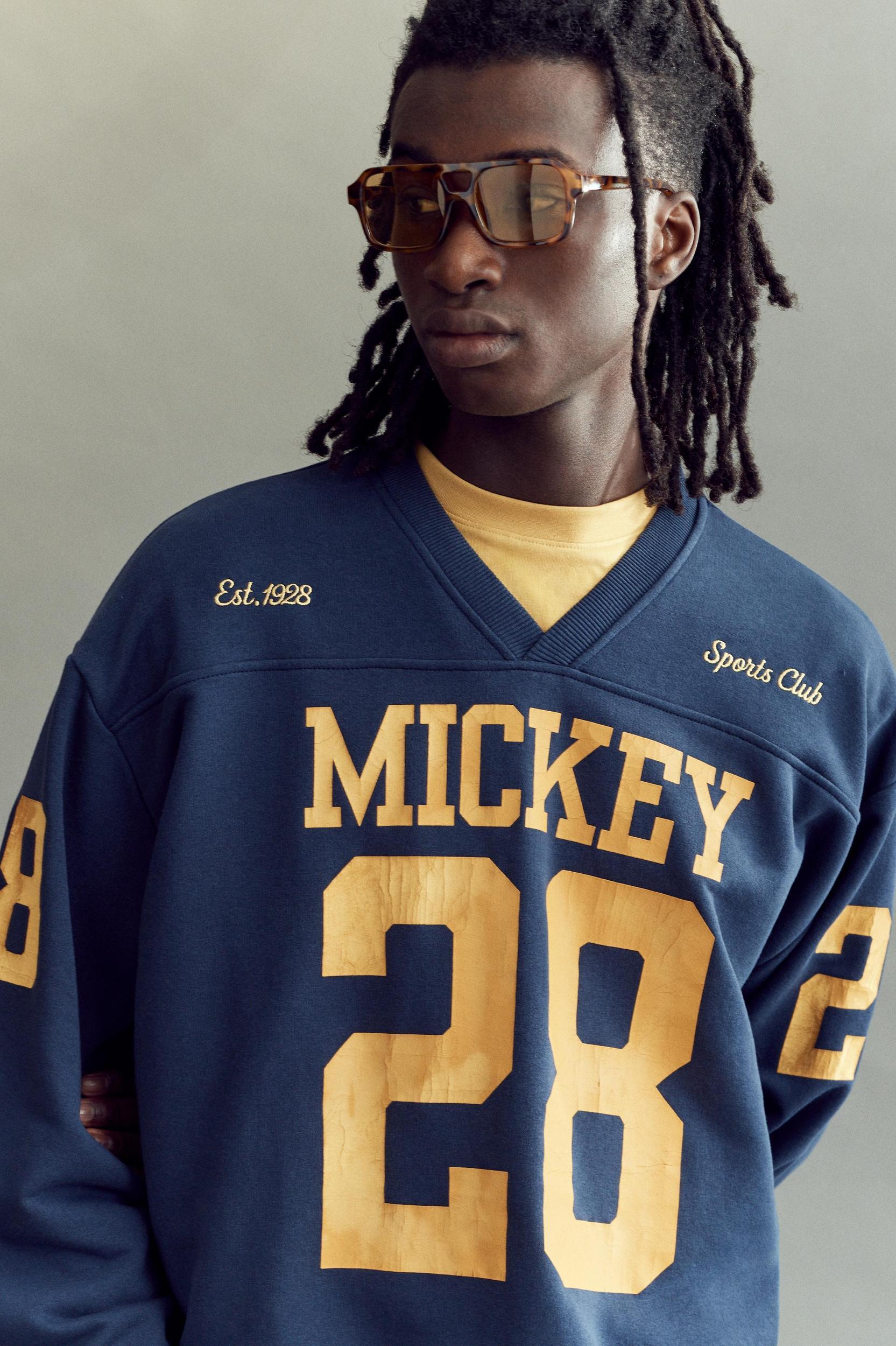 Mickey Mouse soccer sweatshirt Product Image