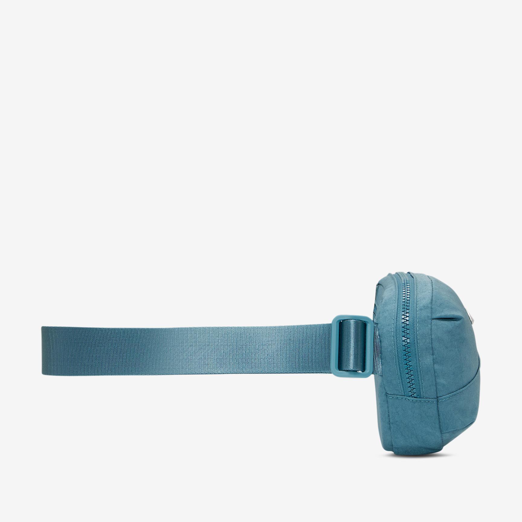 Nike Aura Crossbody Bag (2L) Product Image