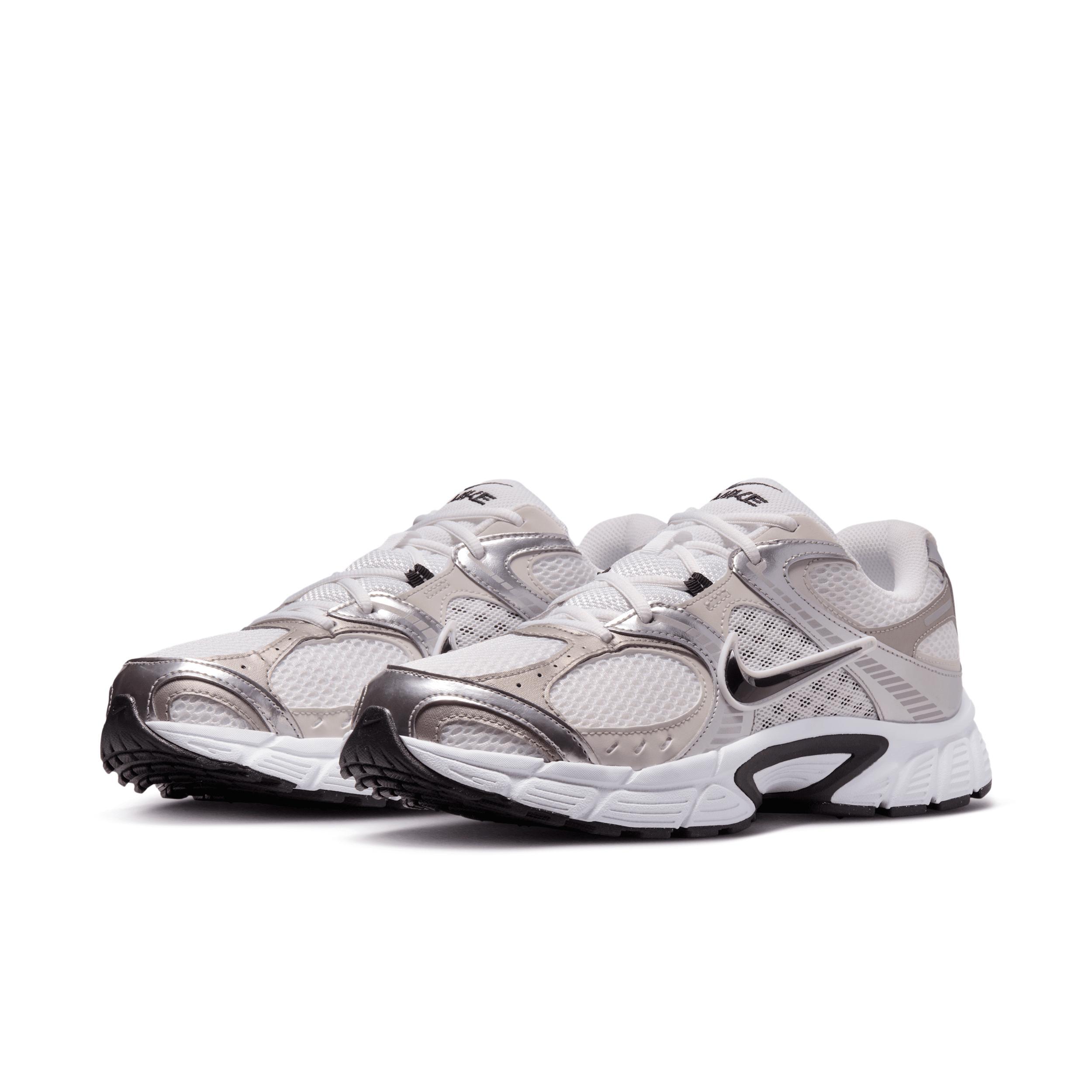 Nike Men's V5 RNR Shoes Product Image