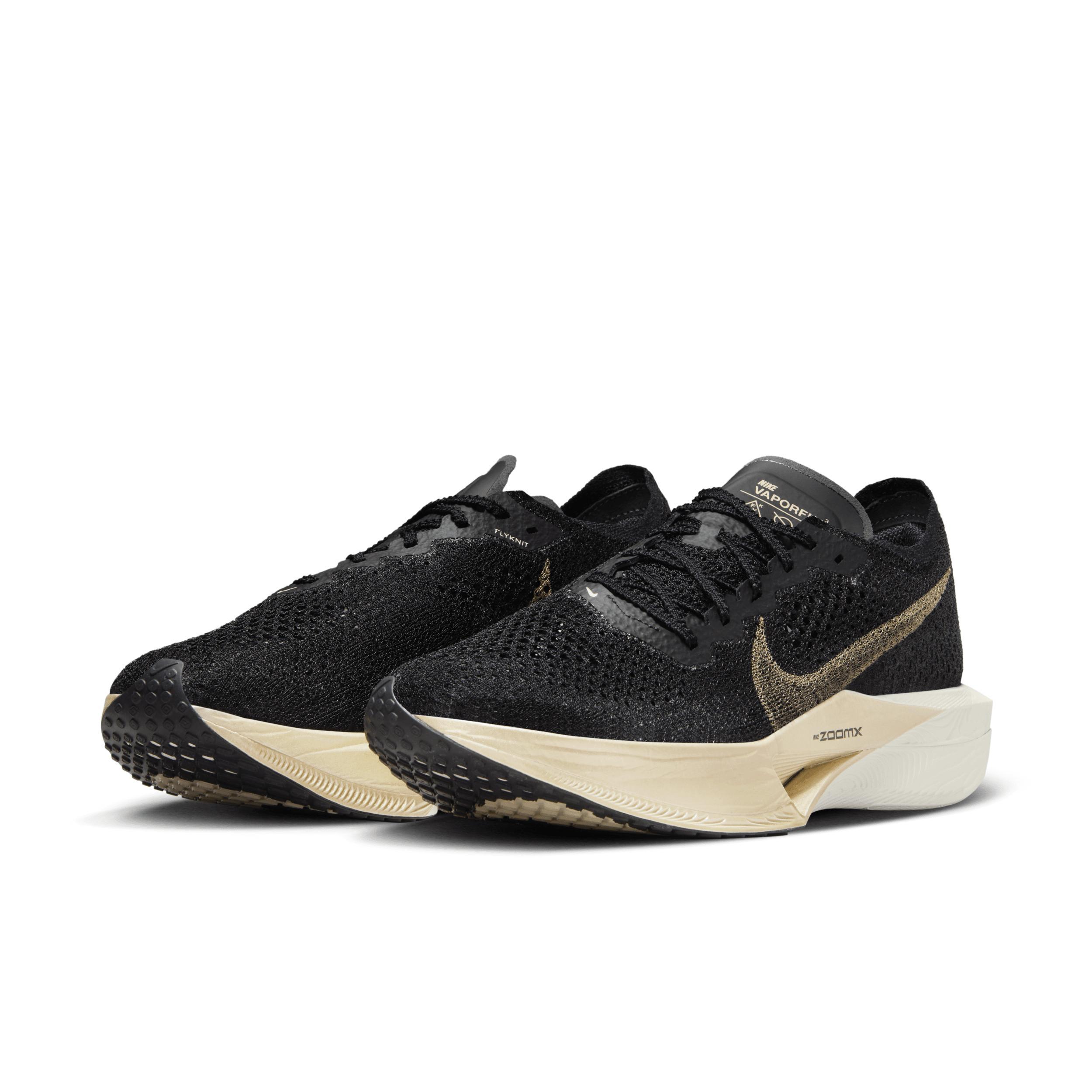 Nike Revolution 7 Women's Running Shoes, Size: 8.5 Wide, Black Product Image
