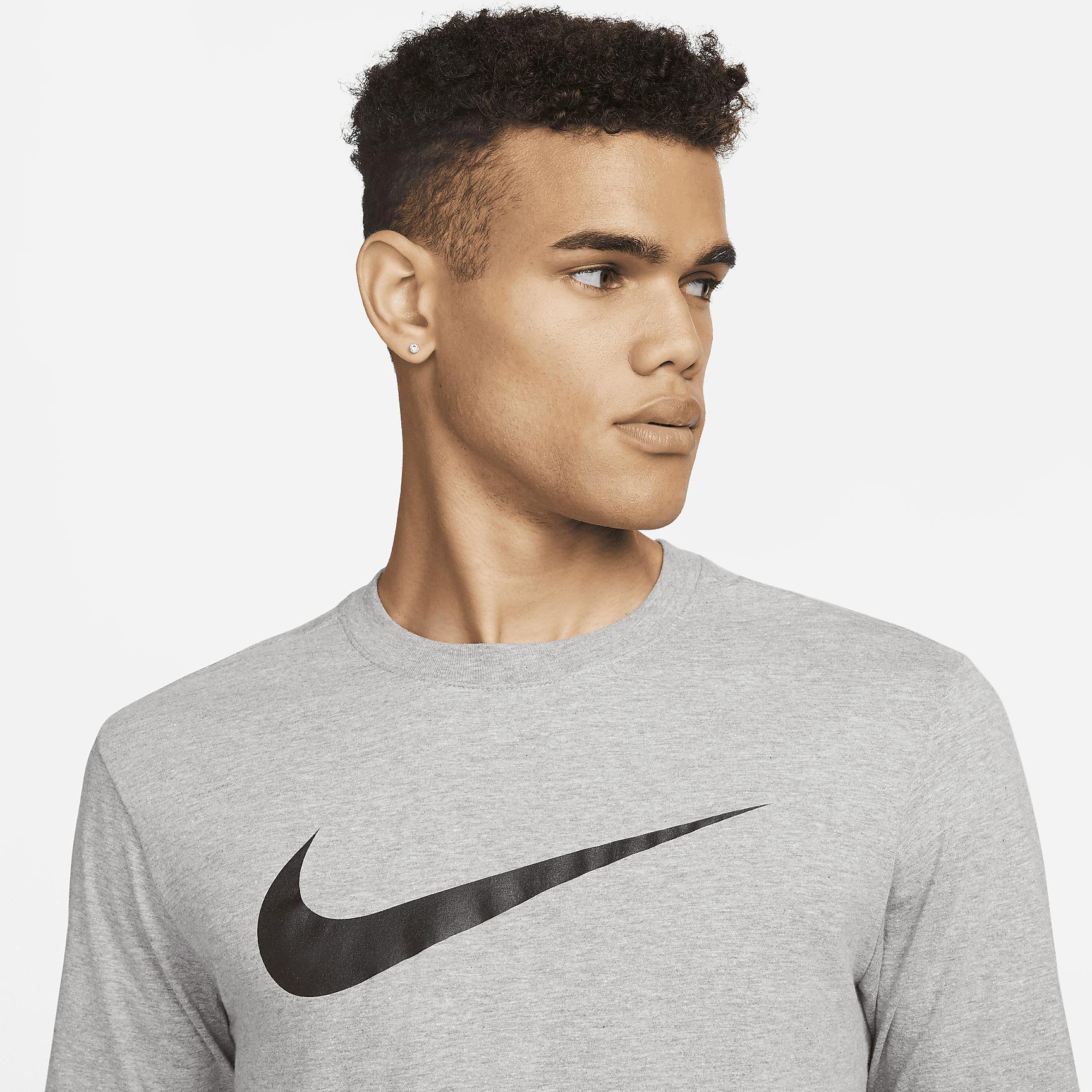 Nike Sportswear Men's Long-Sleeve T-Shirt Product Image