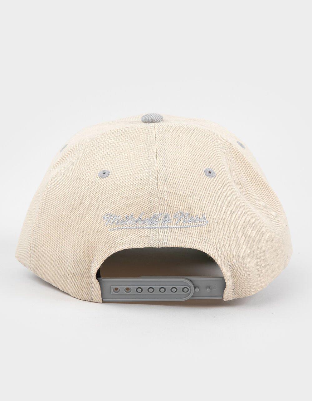 MITCHELL & NESS Los Angeles Kings Retro Pro Snapback Hat - OFF WHITE Product Image
