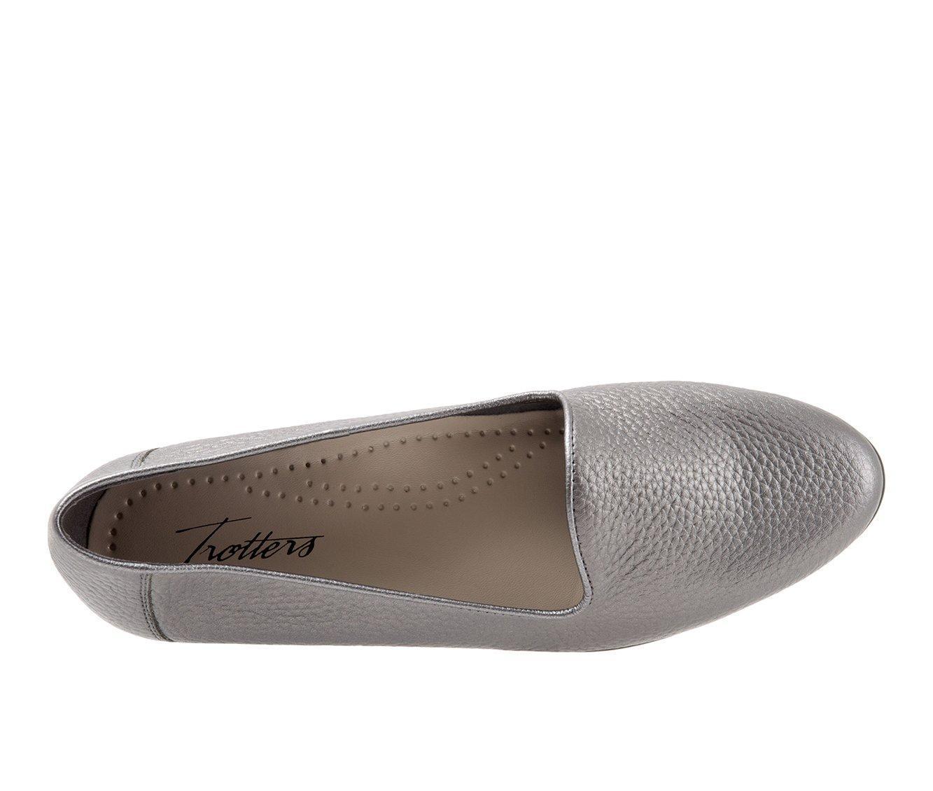 Women's Trotters Liz Tumbled Flats Product Image