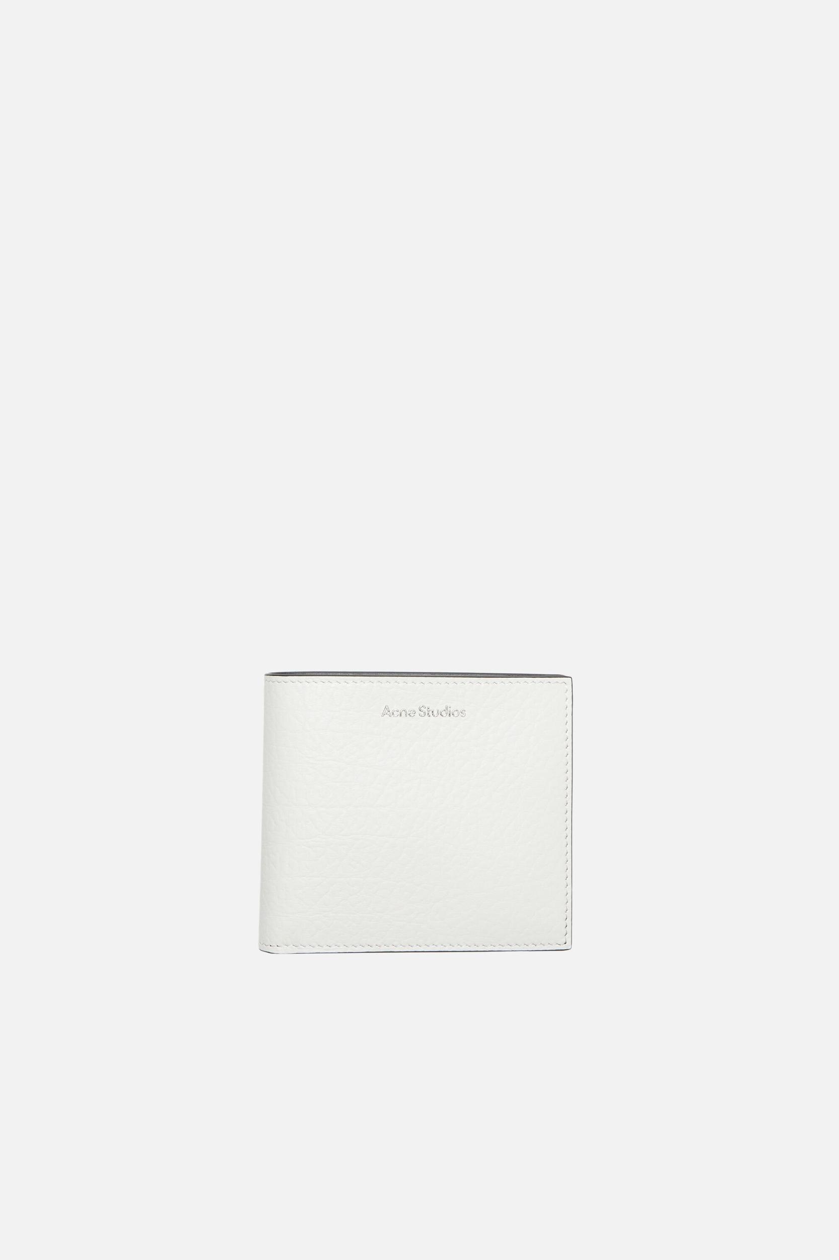 Folded leather wallet Product Image