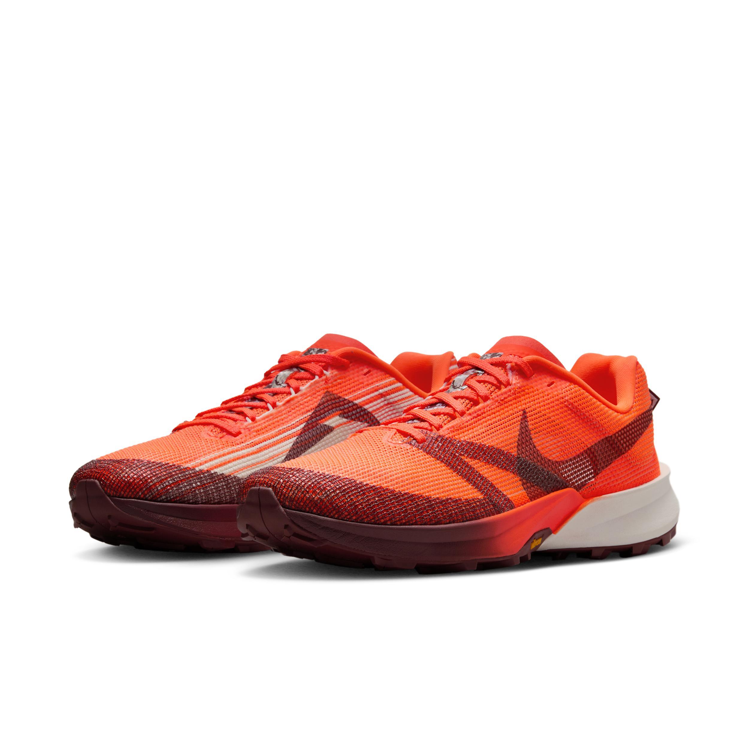 Nike Men's Kiger 10 Trail Running Shoes Product Image