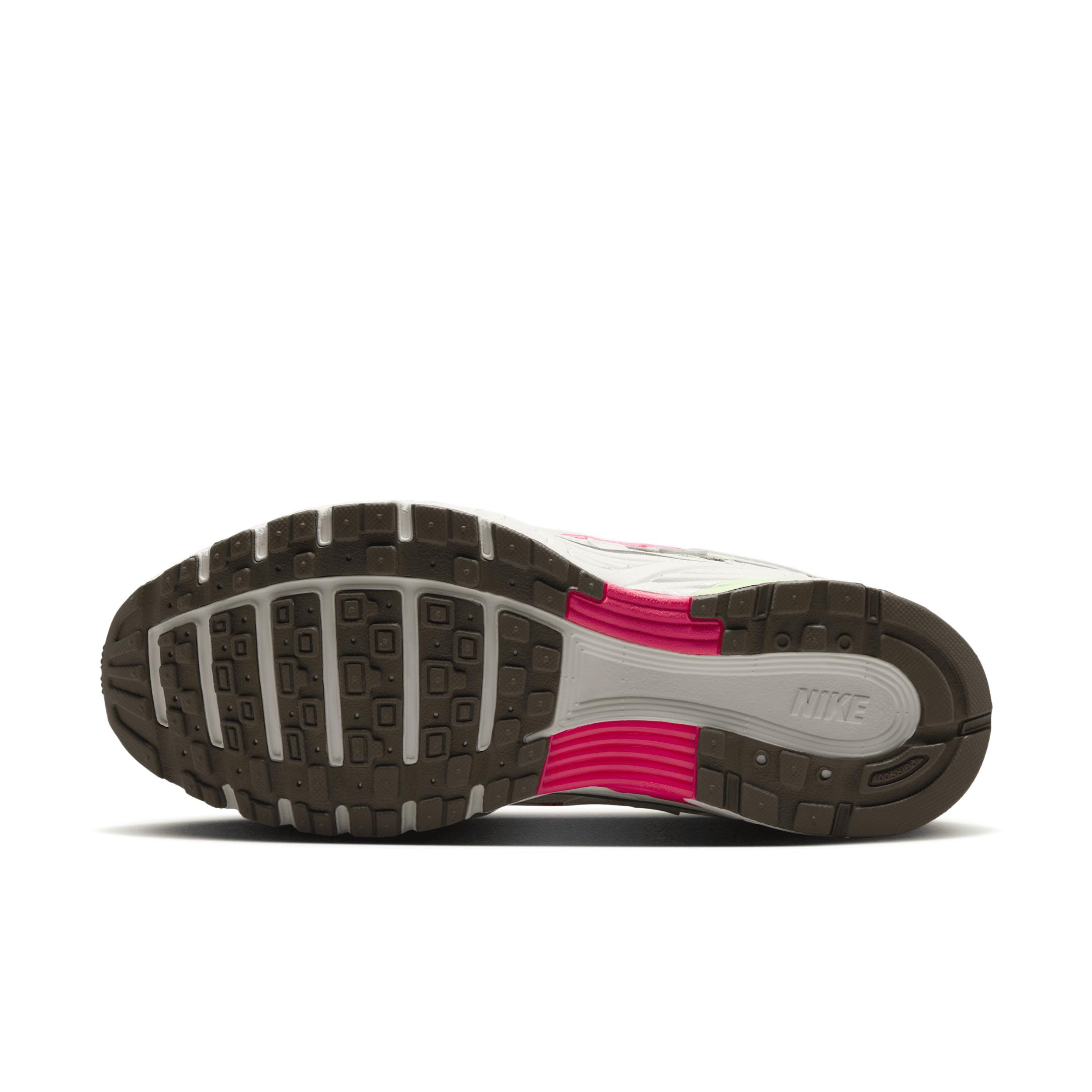 Nike Women's P-000 Shoes Product Image