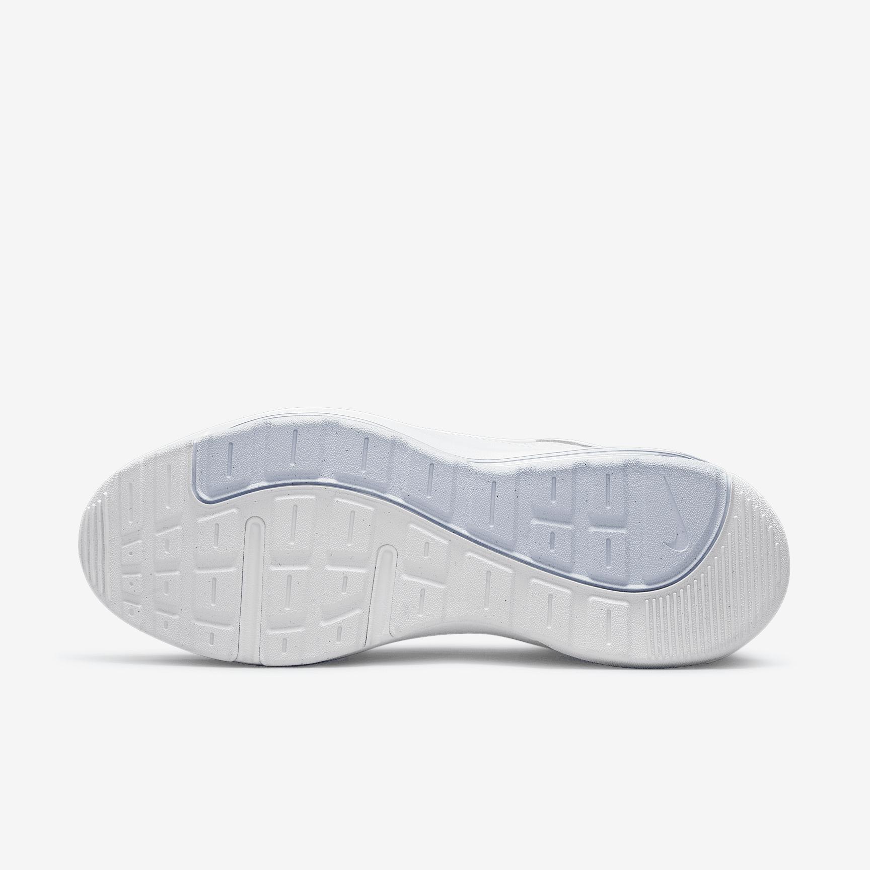 Nike Women's Air Max AP Shoes Product Image