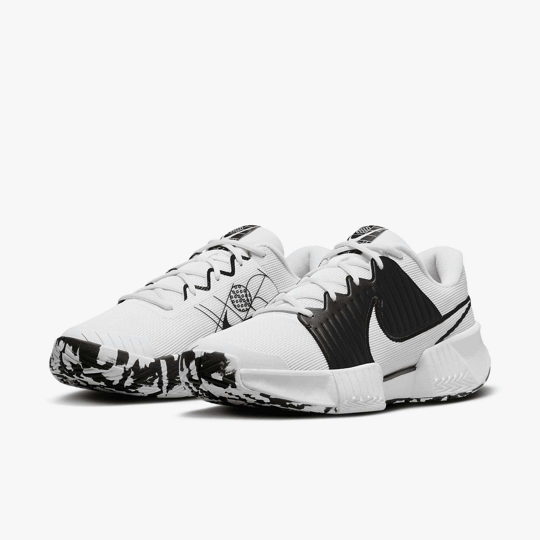 Nike Zoom Challenge Men's Pickleball Shoes Product Image