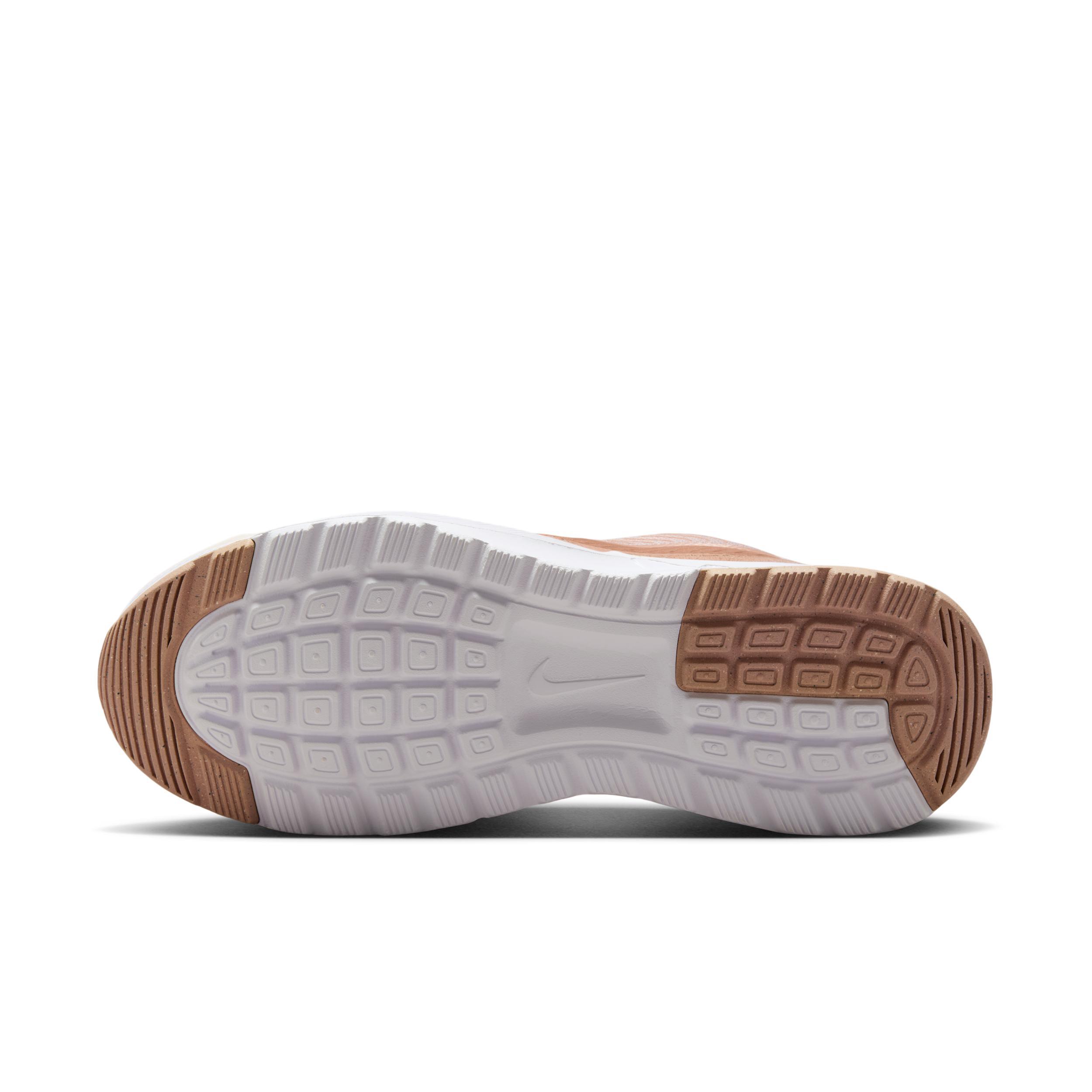 Nike Women's Air Max Nuaxis Shoes Product Image