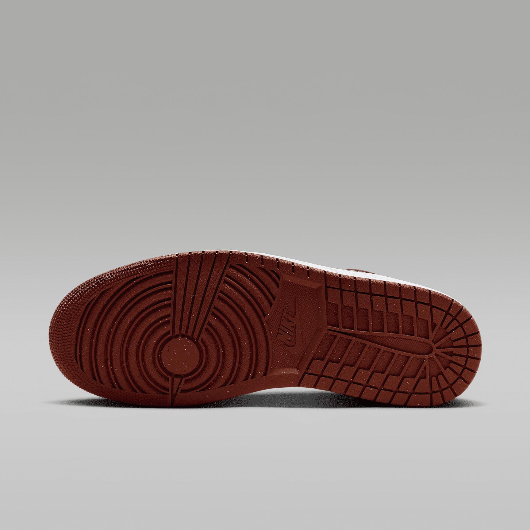 Men's Air Jordan 1 Low SE Shoes Product Image