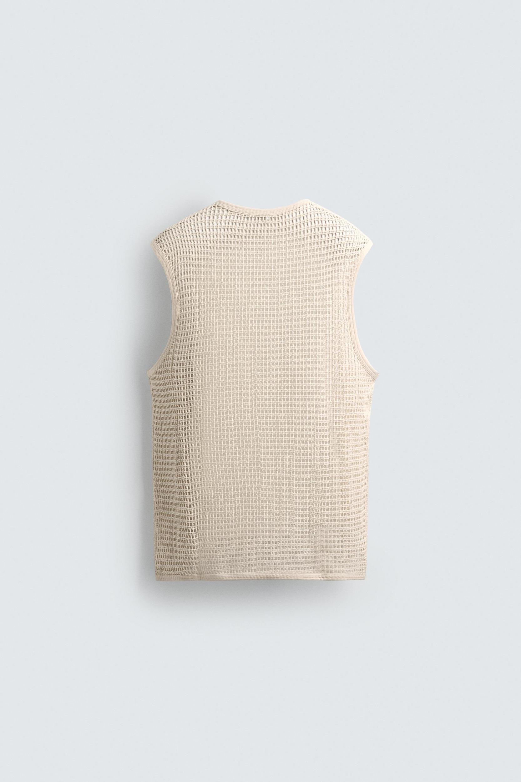 CROCHET TEXTURED T-SHIRT Product Image