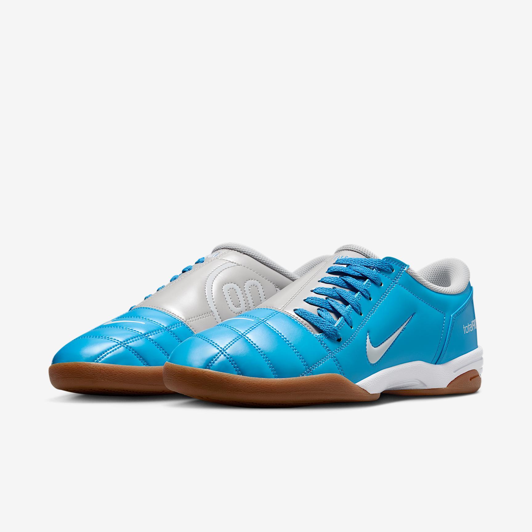 Nike Total 90 Men's Shoes Product Image