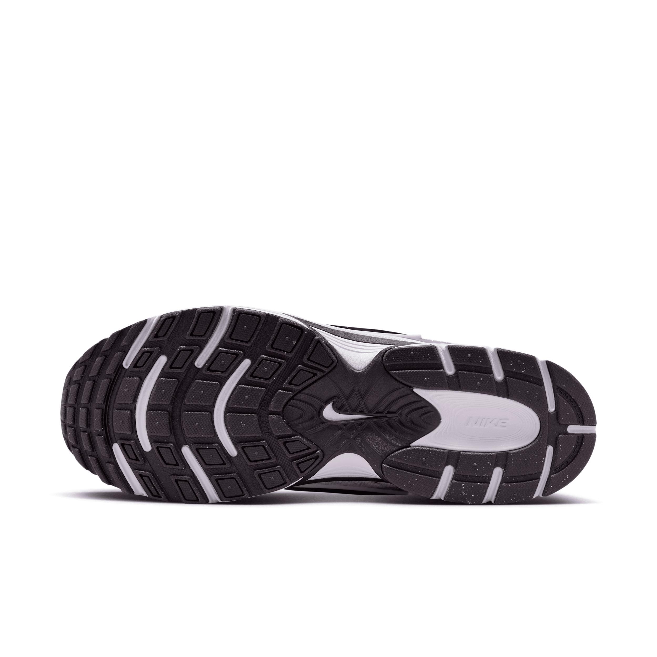 Nike Men's V5 RNR Shoes Product Image