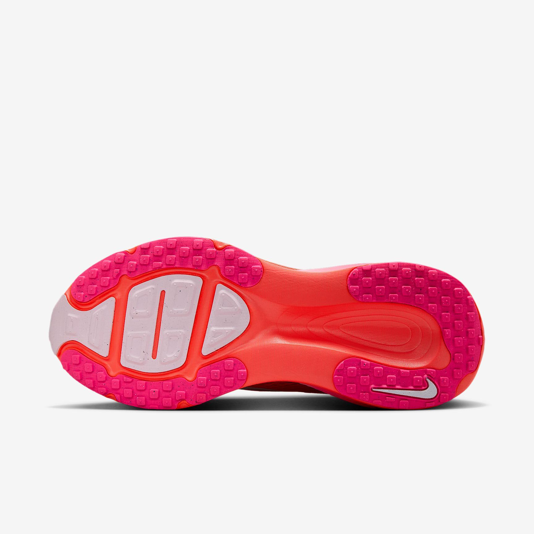 Nike Women's Vomero 18 Road Running Shoes Product Image