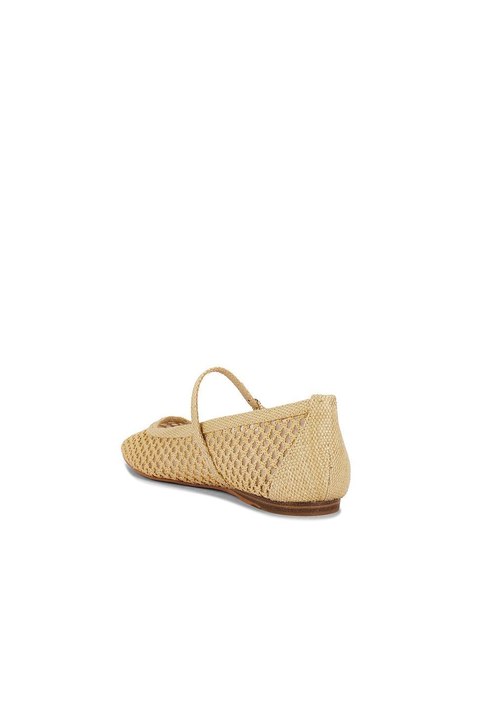 Reyes Flat Dolce Vita Product Image