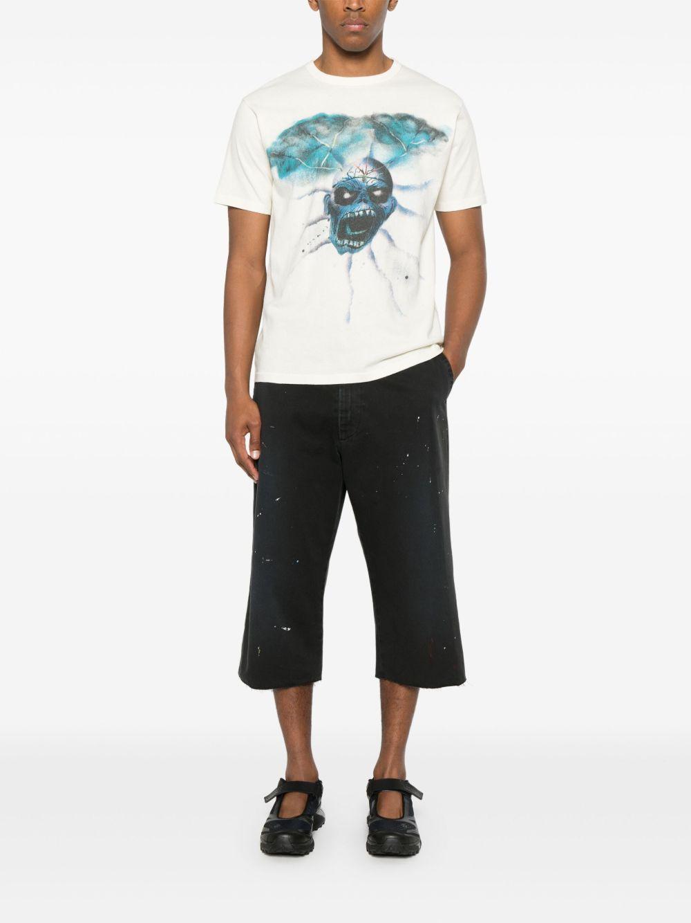 Skull T-shirt Product Image
