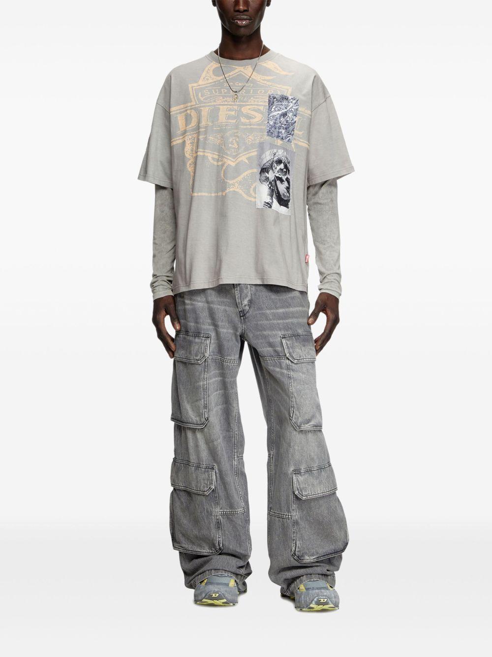 t-boxt-slits-r8 t-shirt Product Image