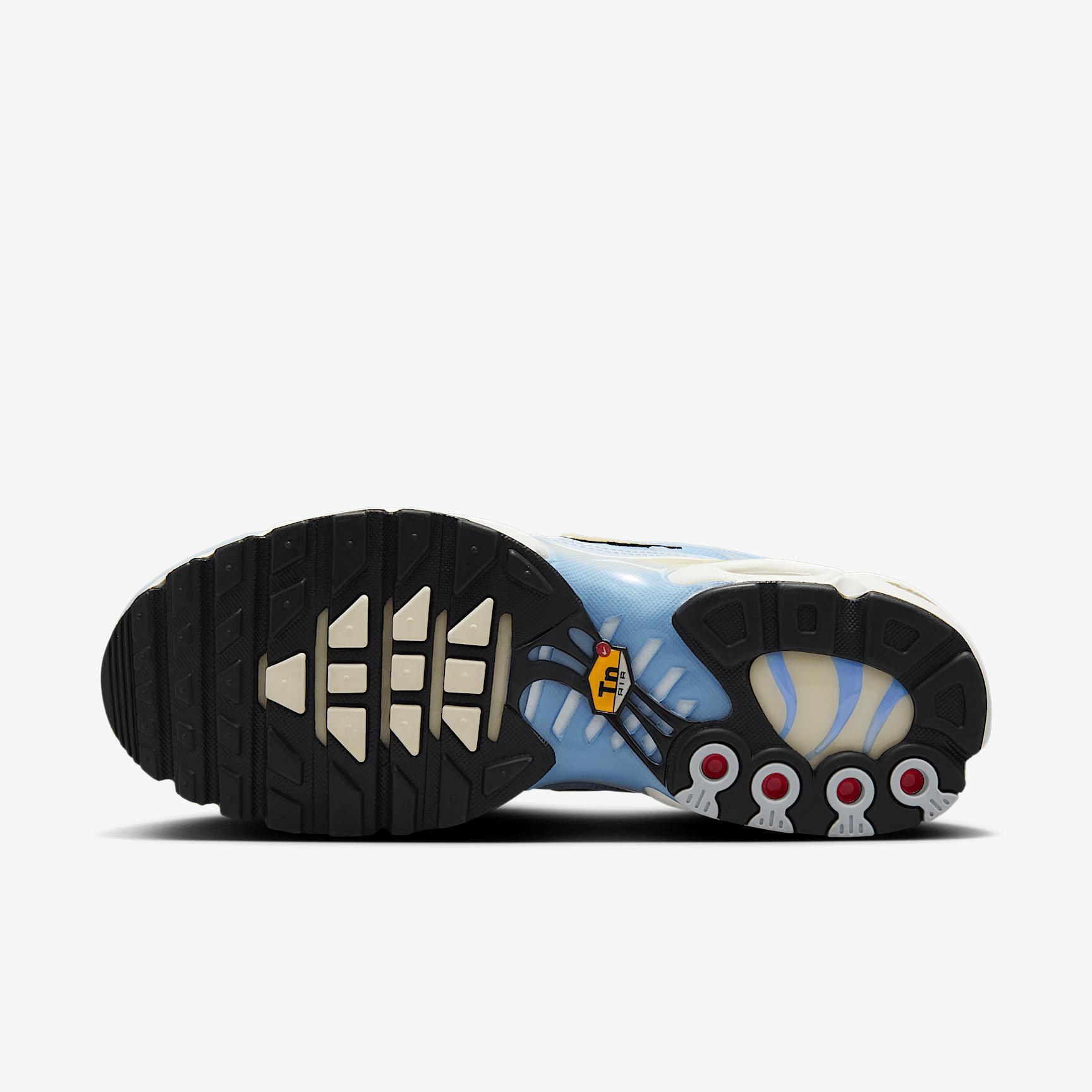 Nike Air Max Plus Women's Shoes Product Image