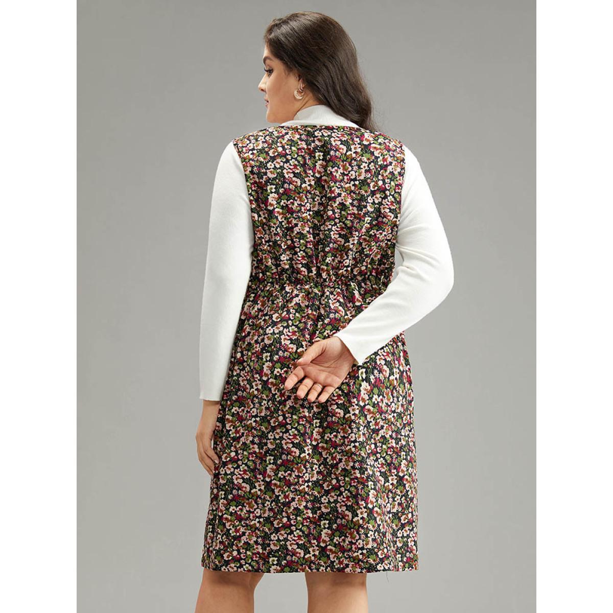 Plus Size Ditsy Floral Pocket Button Detail Tank Dress Indigo Women Elegant Printed V-neck Sleeveless Curvy Knee Dress BloomChic 28/5X Product Image