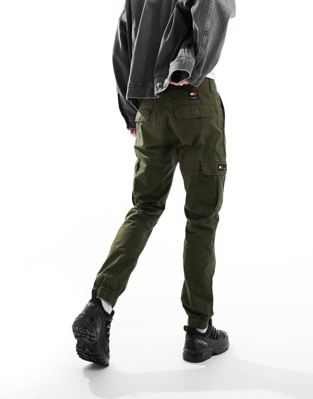 Tommy Jeans Ethan cargo pants in dark khaki Product Image