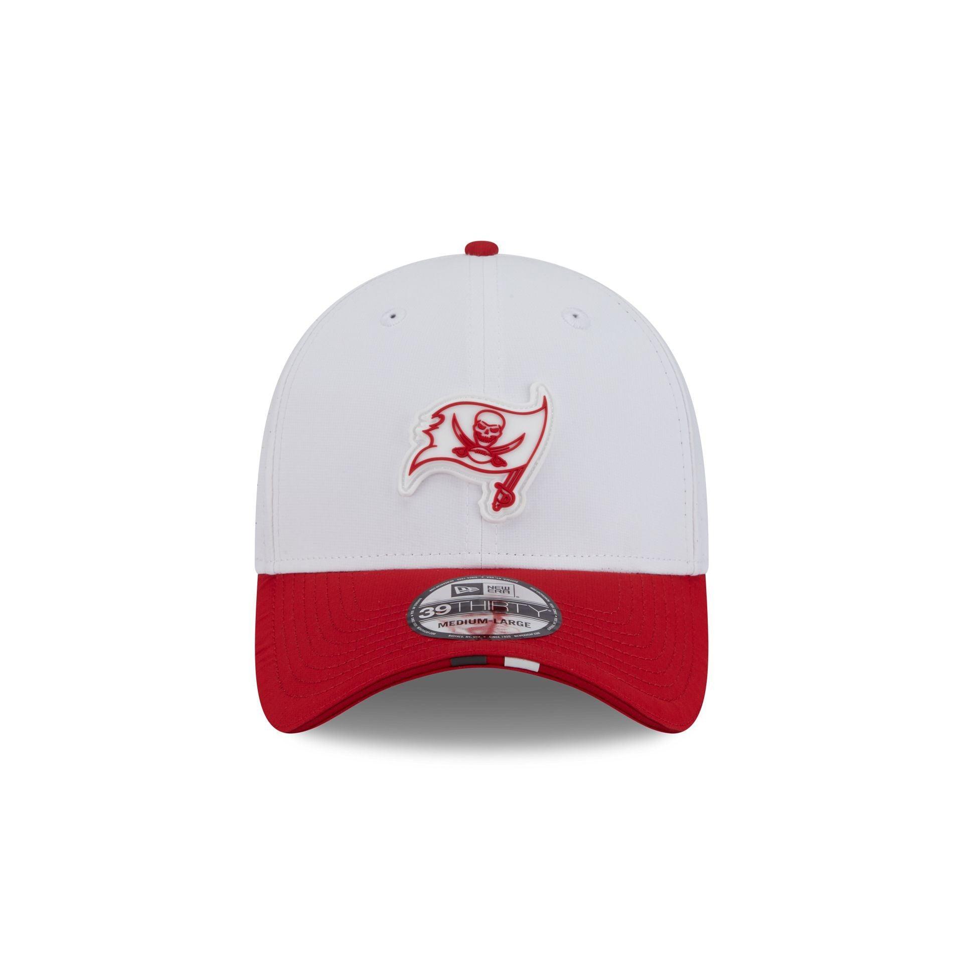 Tampa Bay Buccaneers 2025 Training 39THIRTY Stretch Fit Hat Male Product Image