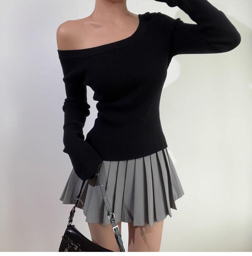 One-Shoulder Plain Sweater Product Image