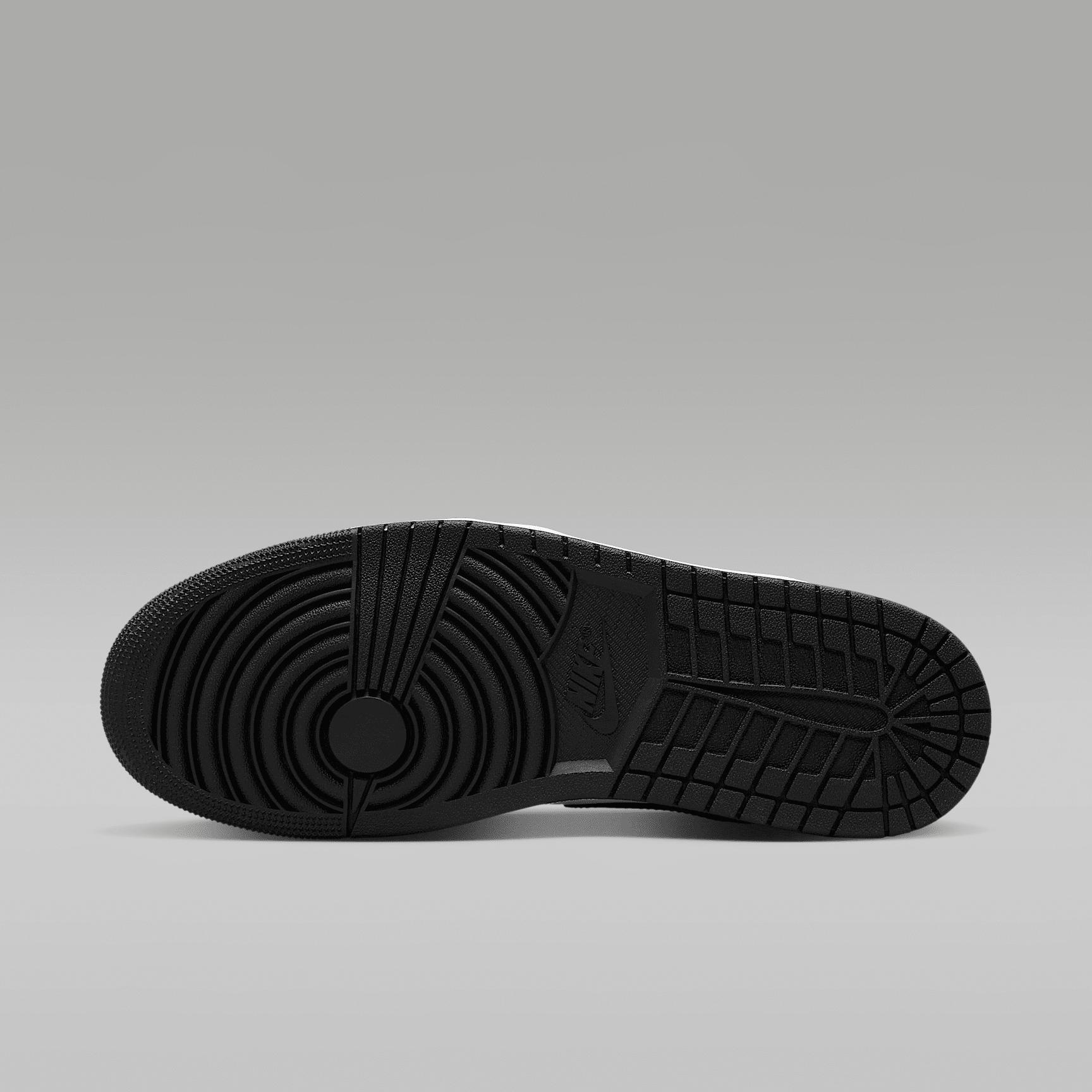 Men's Air Jordan 1 Mid Shoes Product Image