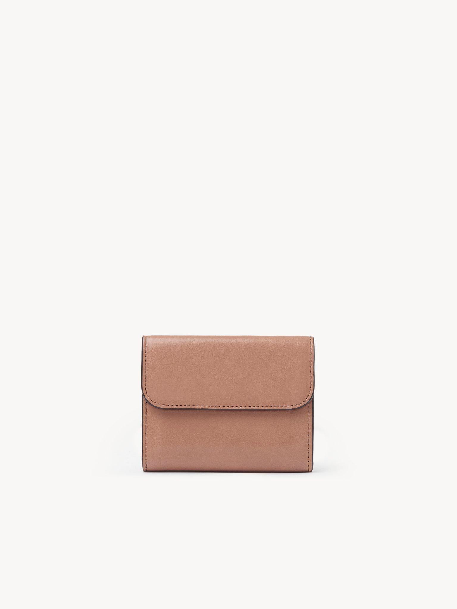 C Chloé small tri-fold in shiny leather Product Image