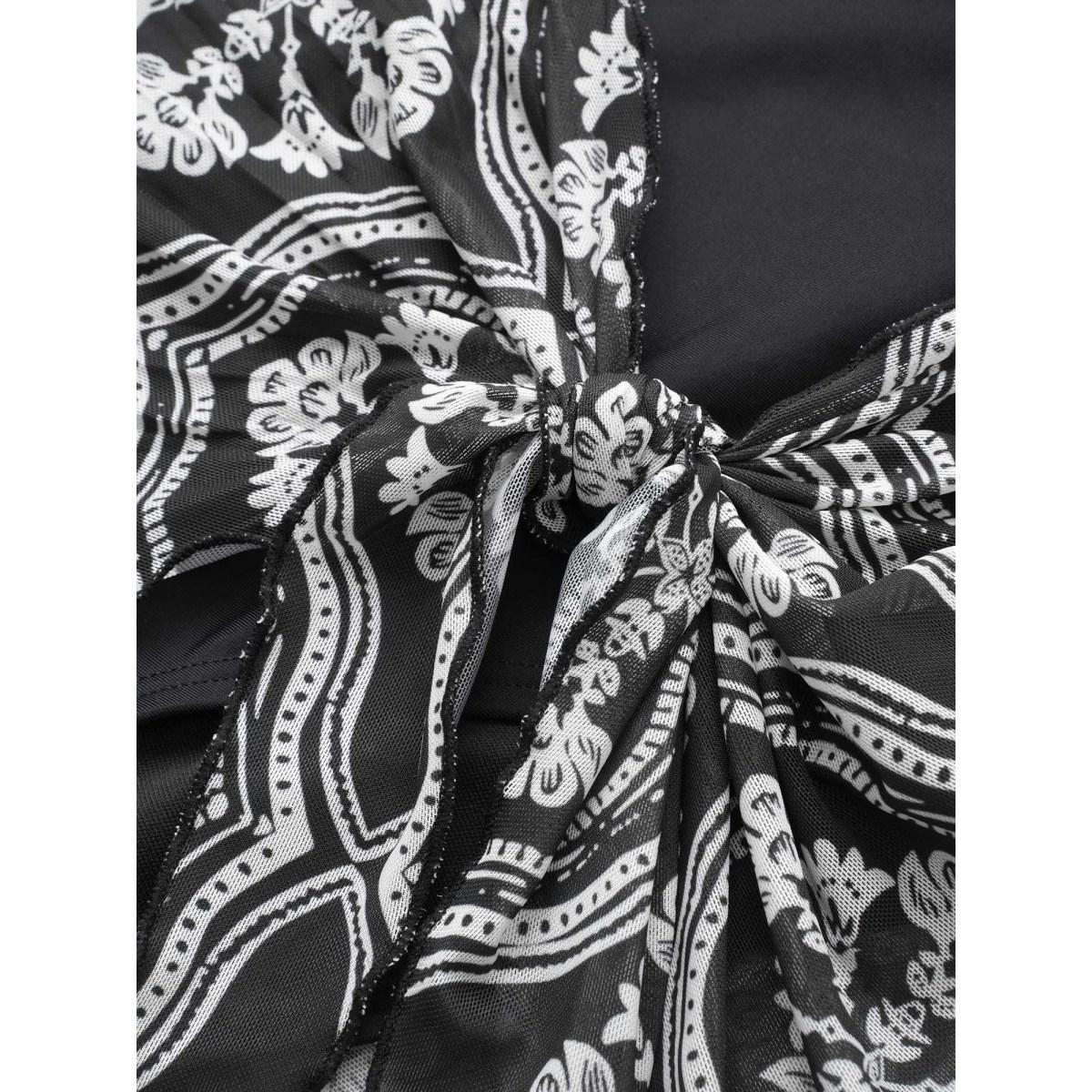 Plus Size Bandana Print Patchwork Bowknot Swim Bottom Women's Swimwear Black Beach Non High stretch Skinny High Rise Curve Swim Bottoms BloomChic 18-20/2X Product Image