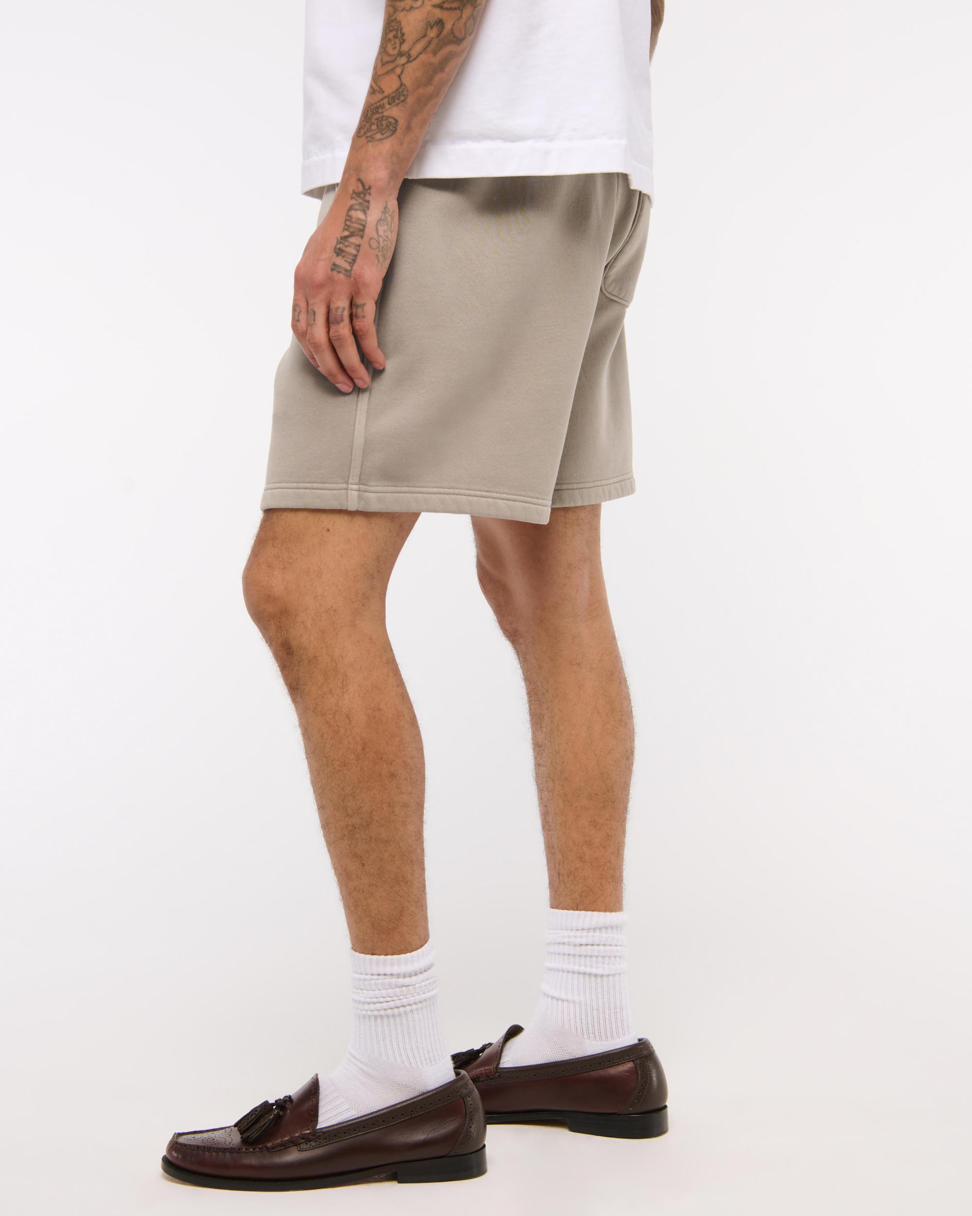 Essential Short Product Image