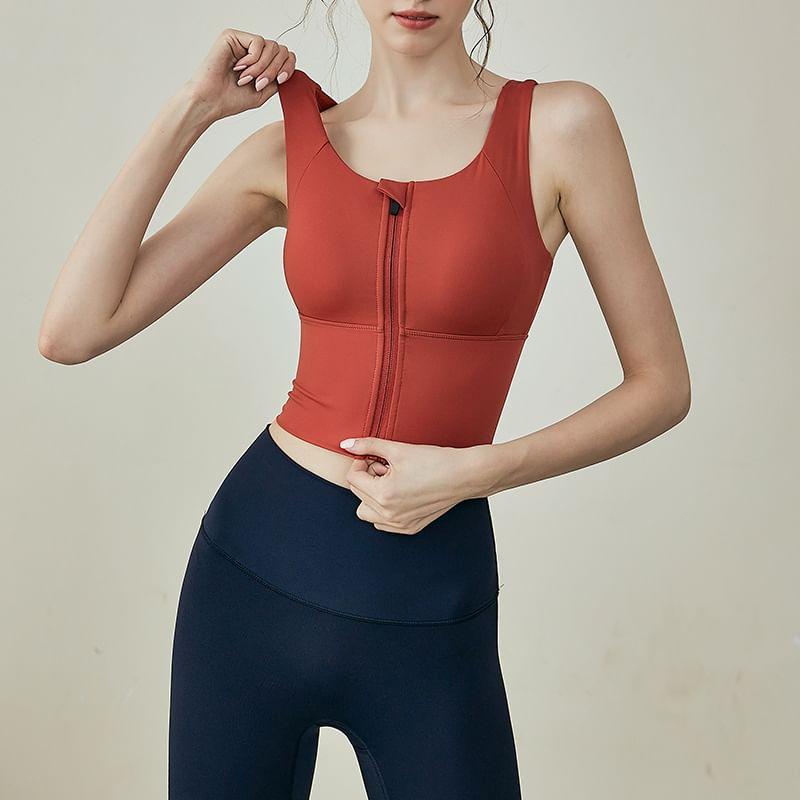 Round Neck Plain Sport Tank Top Product Image