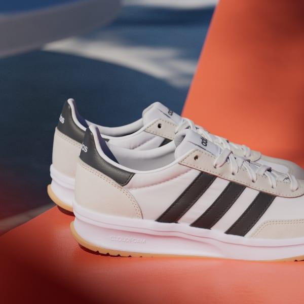 RUN 70s 2.0 Shoes Product Image