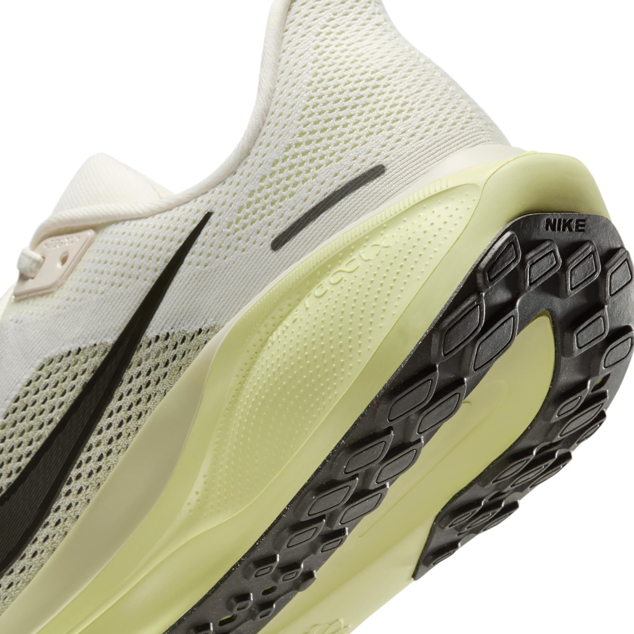 Nike Men's Pegasus 41 Road Running Shoes Product Image