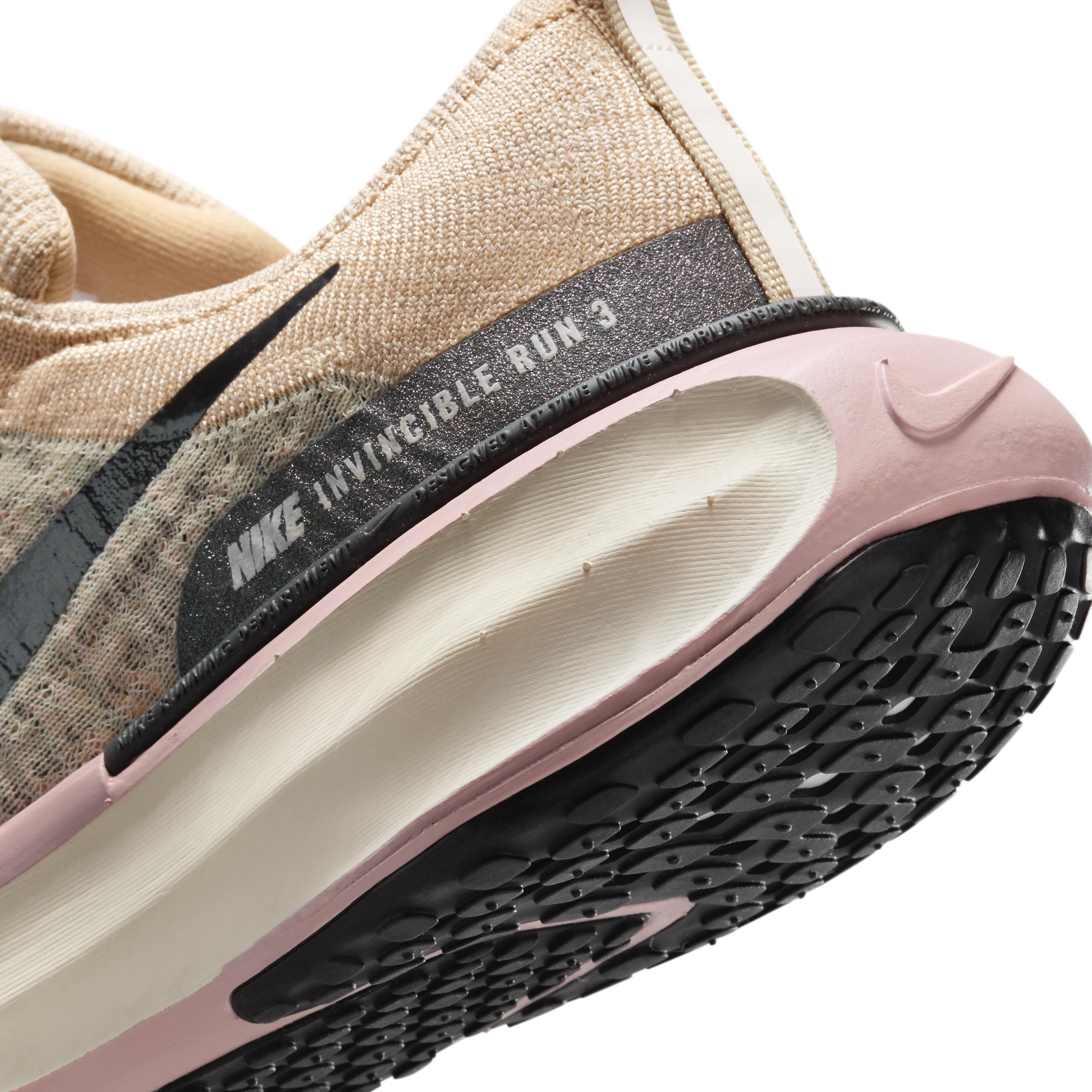 Nike Women's Invincible 3 Premium Road Running Shoes Product Image