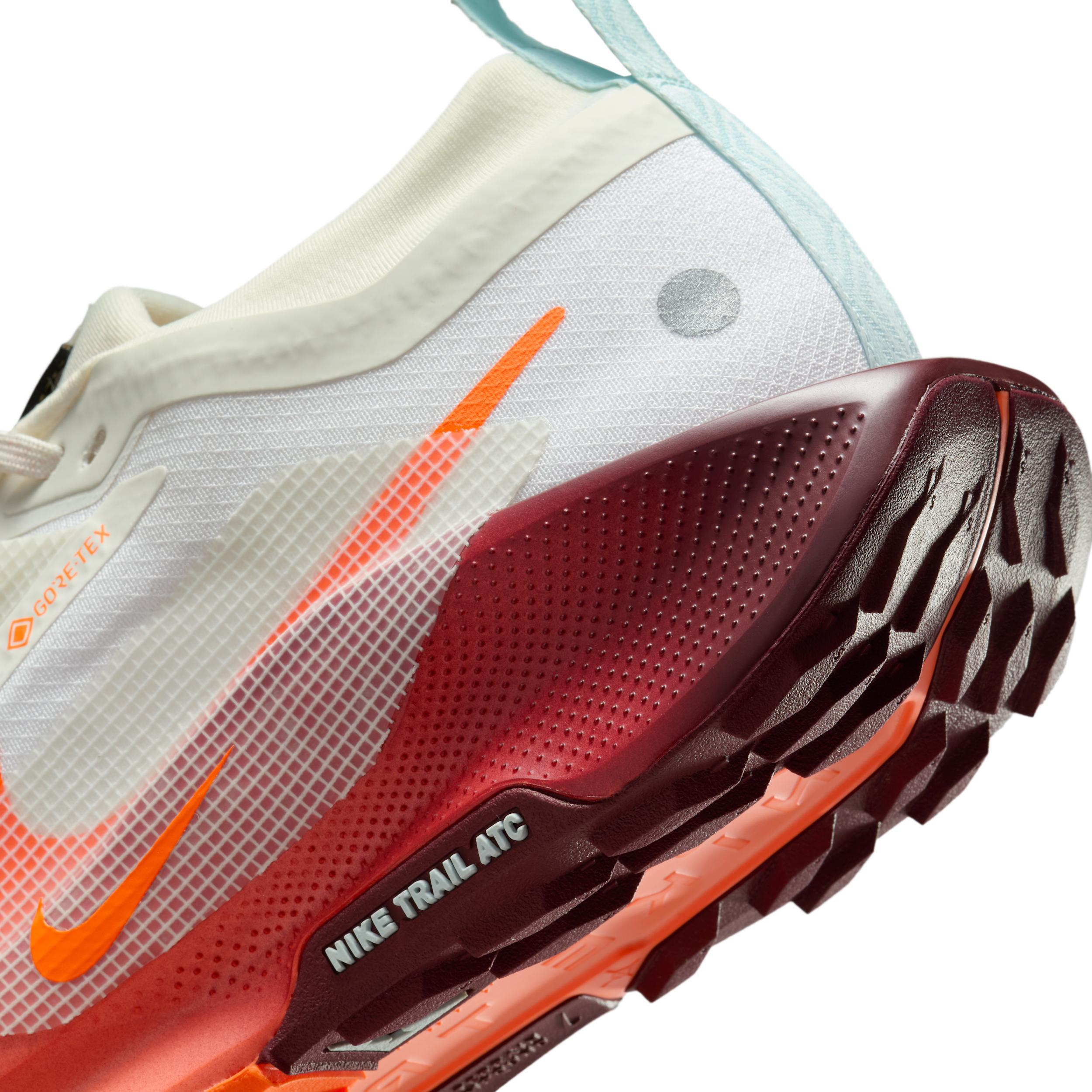 Nike Women's Pegasus Trail 5 GORE-TEX Waterproof Trail Running Shoes Product Image