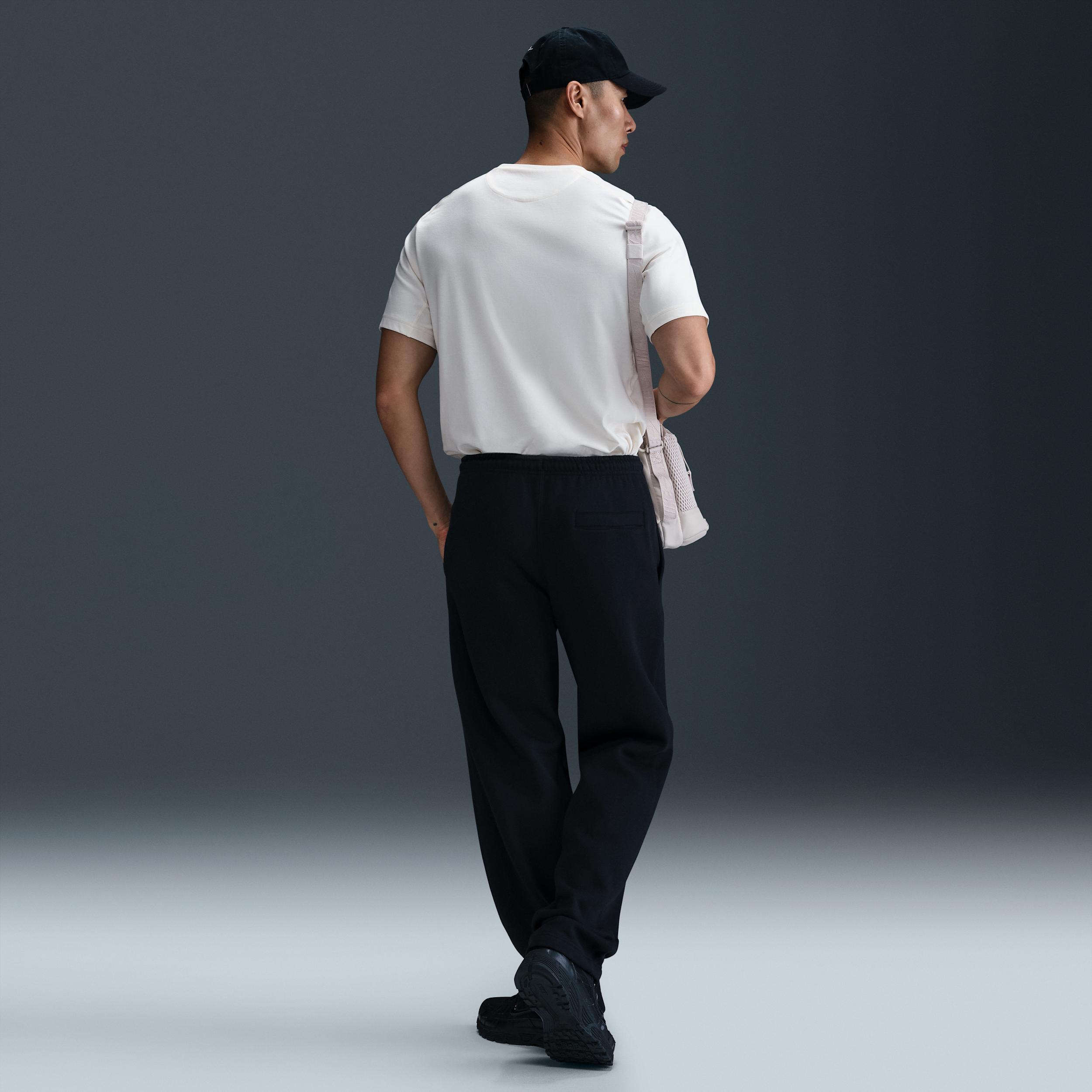 Nike Men's Club Open-Hem Fleece Pants Product Image