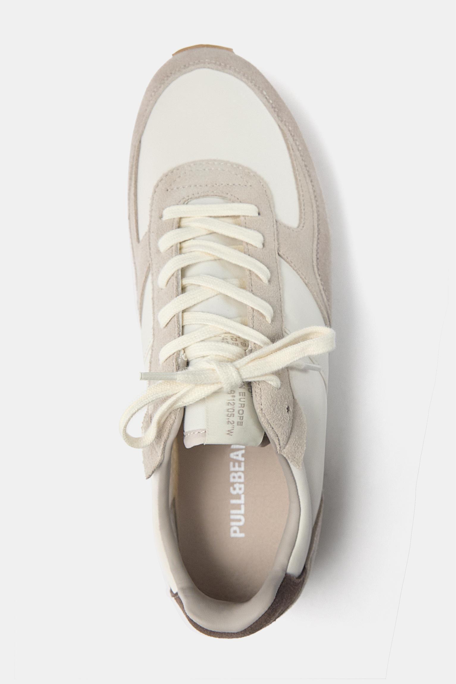 Casual sneakers Product Image