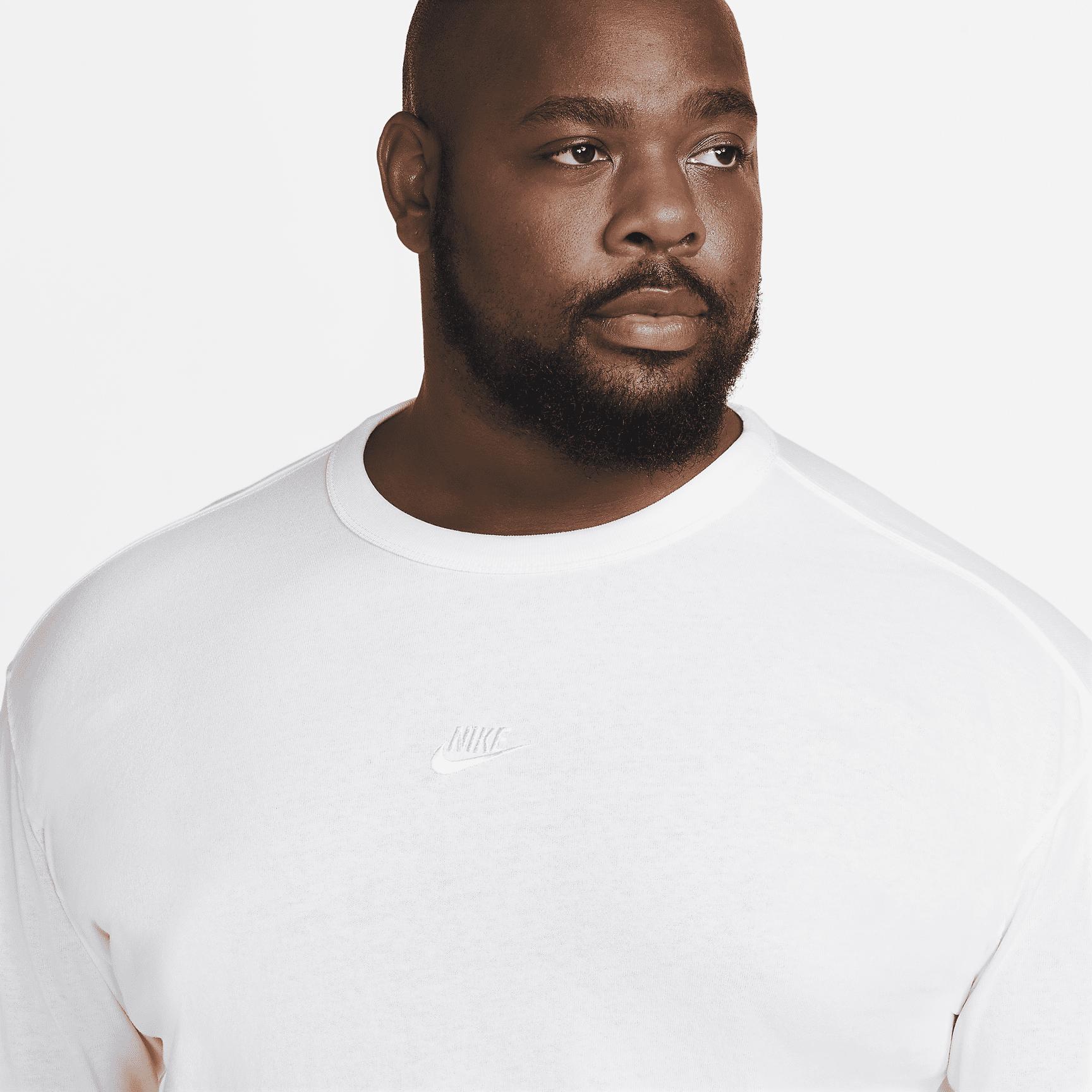 Men's Nike Sportswear Premium Essentials Long-Sleeve T-Shirt Product Image