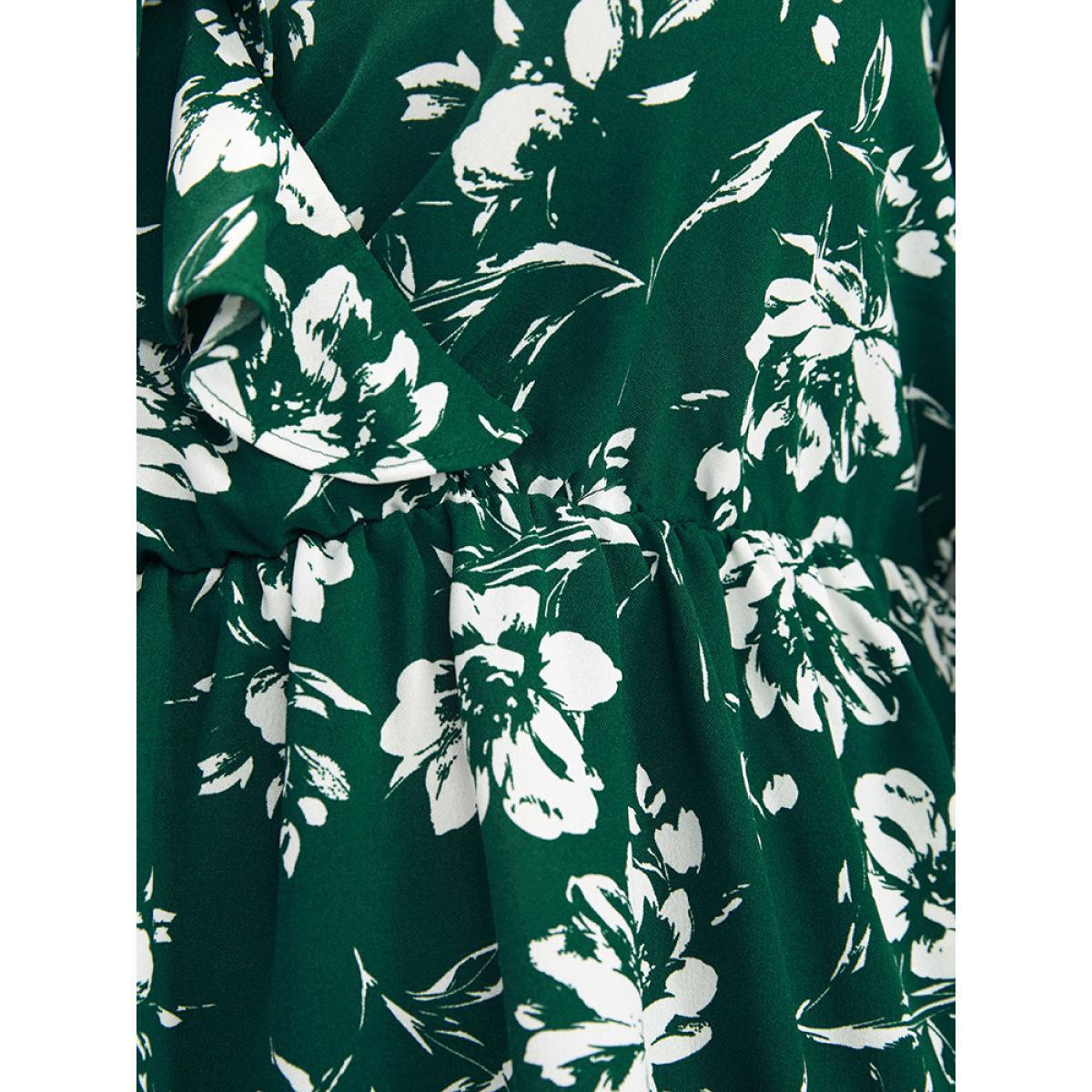 Plus Size DarkGreen Floral Ruffles Trim Lantern Sleeve Blouse Women Casual Long Sleeve V-neck Dailywear Blouses BloomChic 18-20/2X Product Image